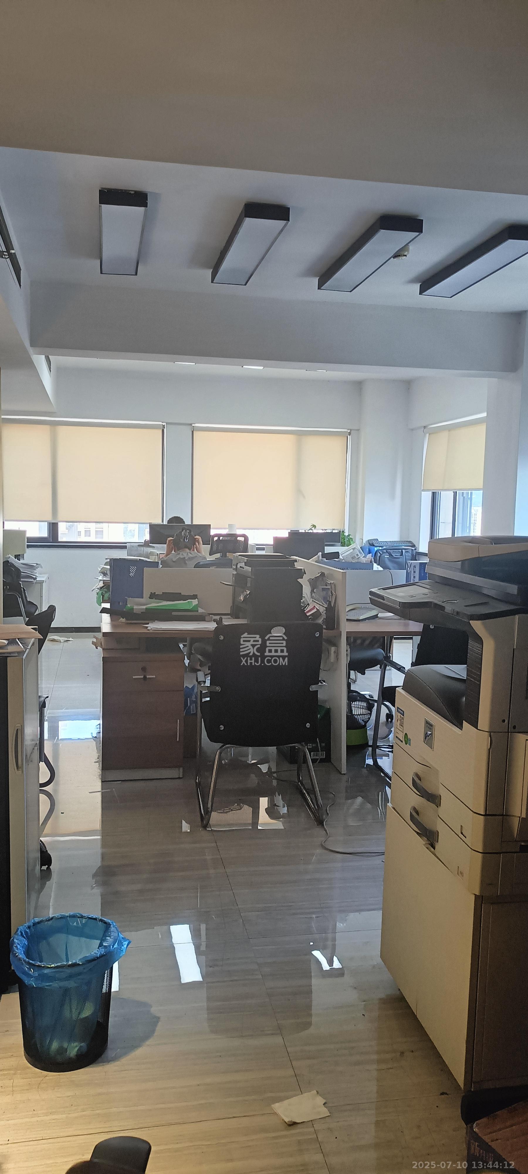 协信星澜汇  1室0厅0卫   7500.00元/月室内图