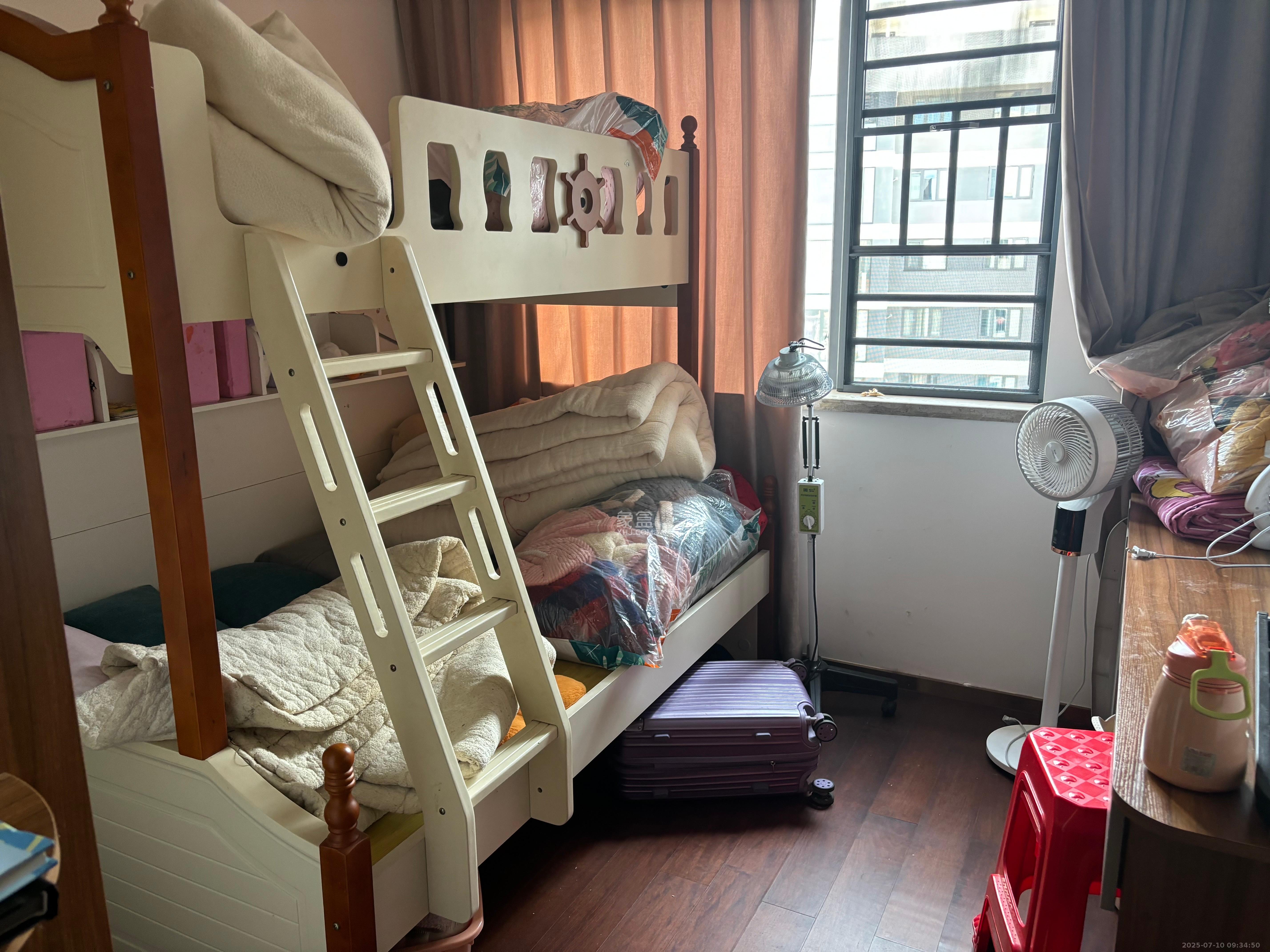 旭辉都会山  3室2厅2卫    4500.0元/月 旭辉都会山  3室2厅2卫    4500.0元/月室内图