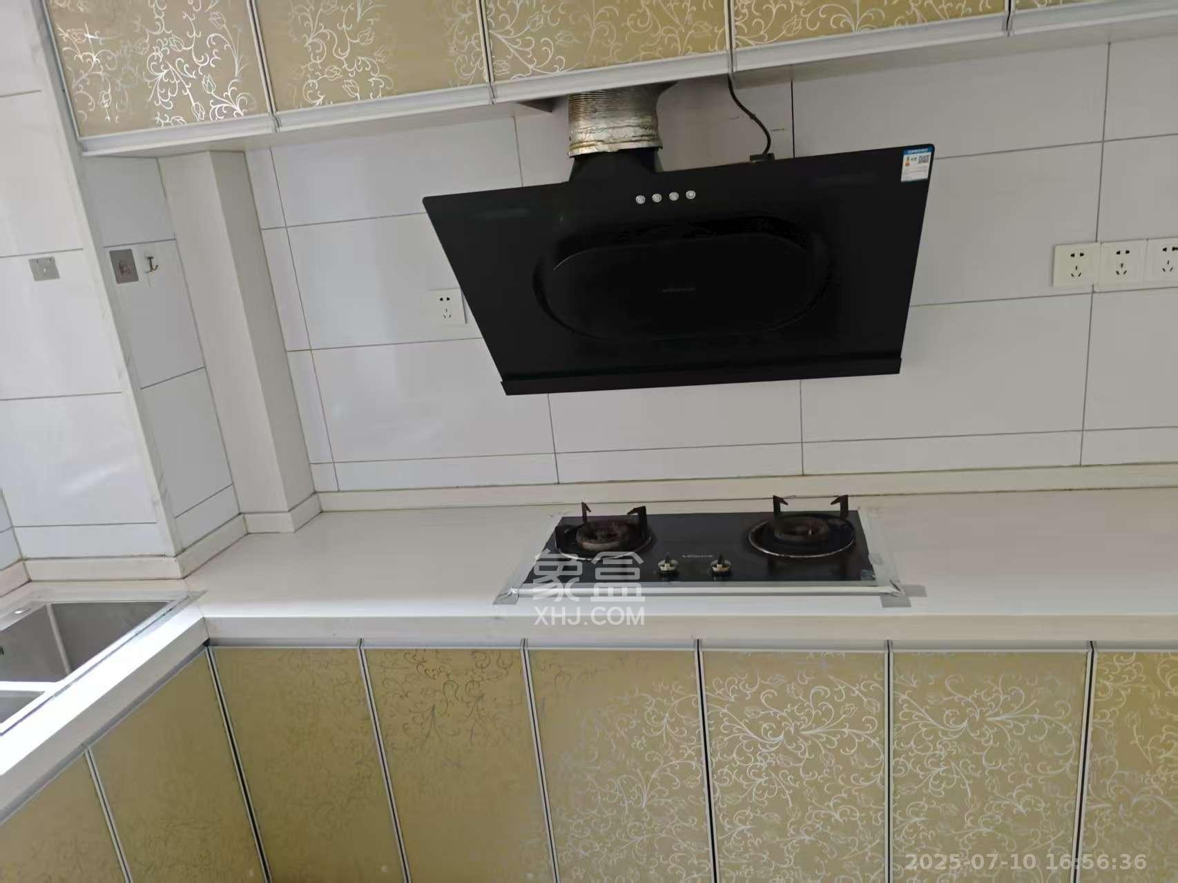 金南家园三期  3室2厅1卫   2300.00元/月室内图