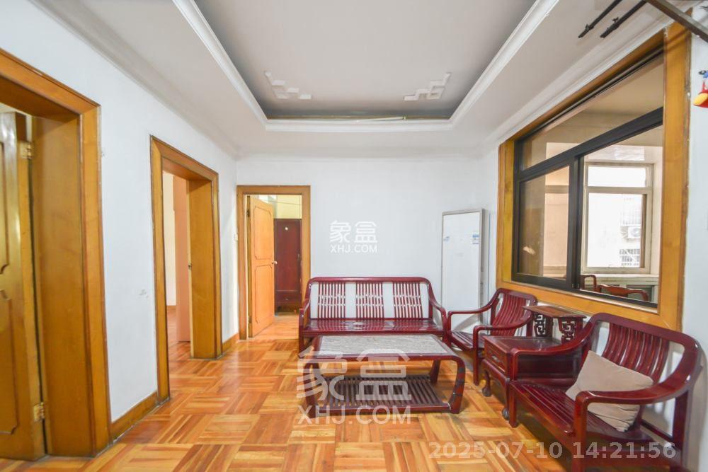 林业厅宿舍 3室2厅1卫 2000.0元/月 林业厅宿舍 3室2厅1卫 2000.0元/月室内图