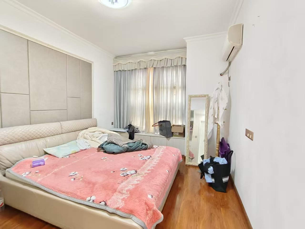 君临上海湾 3室2厅2卫 2600.0元/月 君临上海湾 3室2厅2卫 2600.0元/月室内图