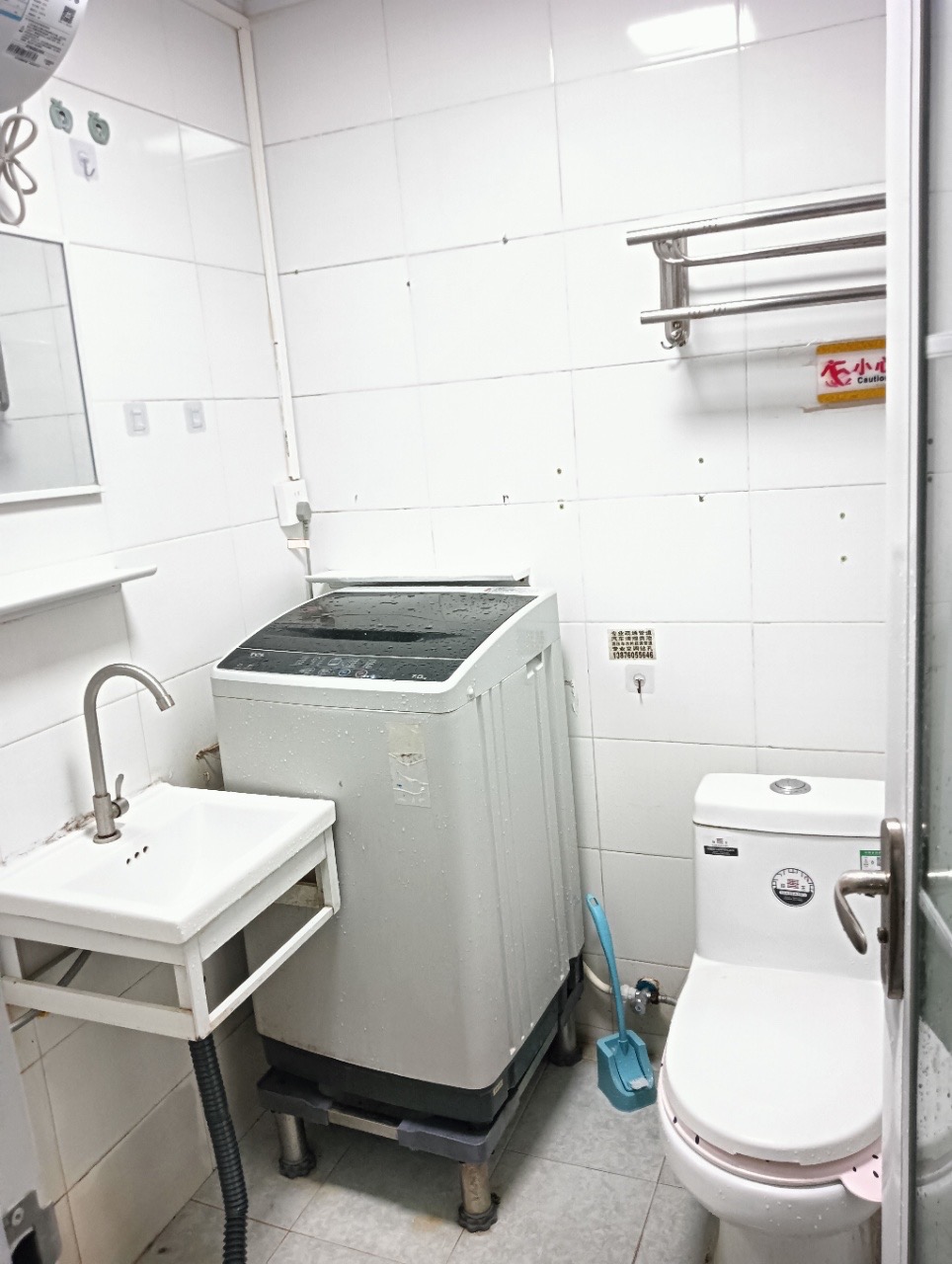 华发大厦  1室1厅1卫   1150.00元/月室内图