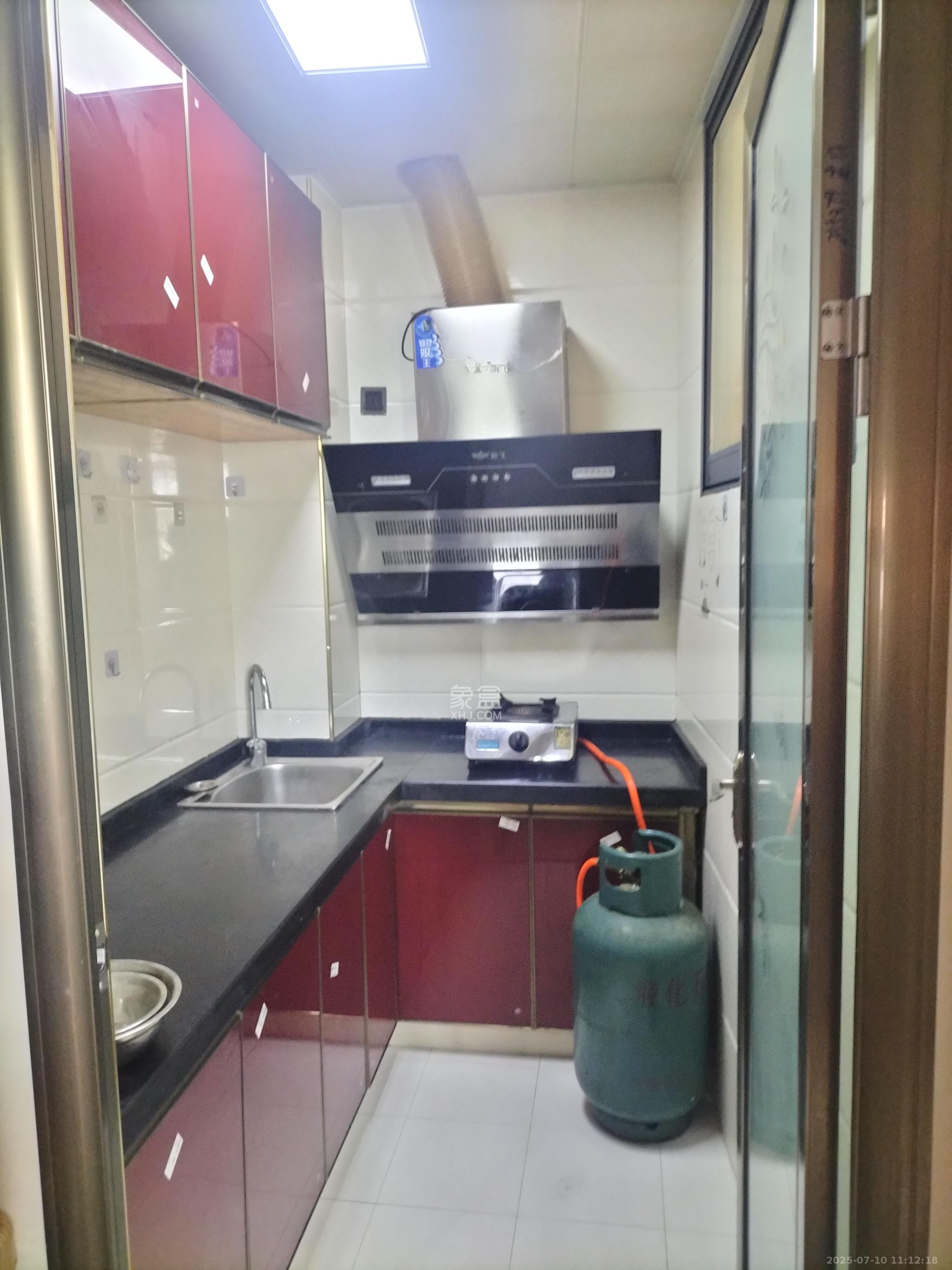 骑龙安置小区 1室0厅0卫 1200.0元/月 骑龙安置小区 1室0厅0卫 1200.0元/月室内图