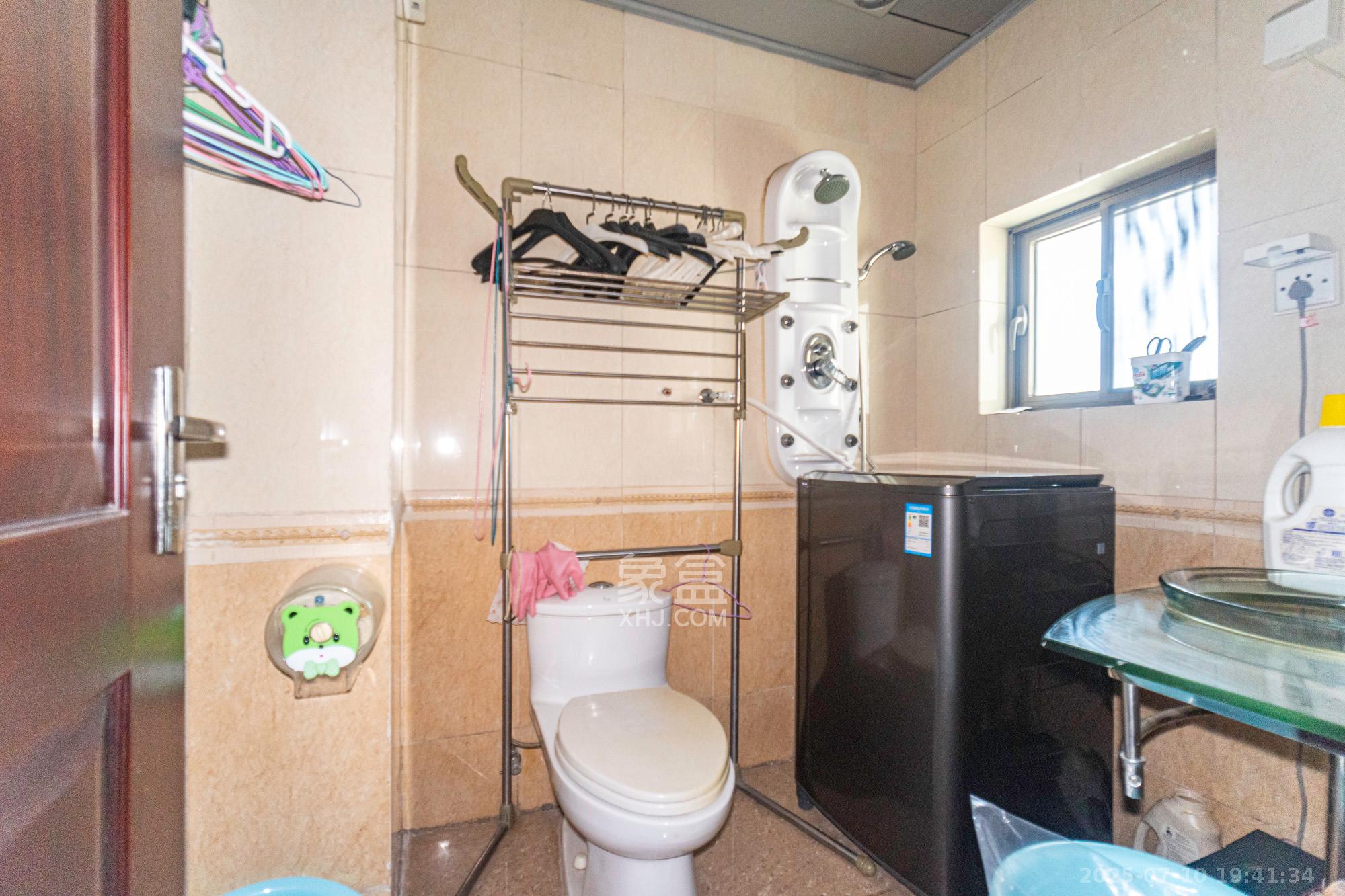 碧桂园威尼斯城  6室2厅4卫    355.0万 碧桂园威尼斯城  6室2厅4卫    355.0万卫生间