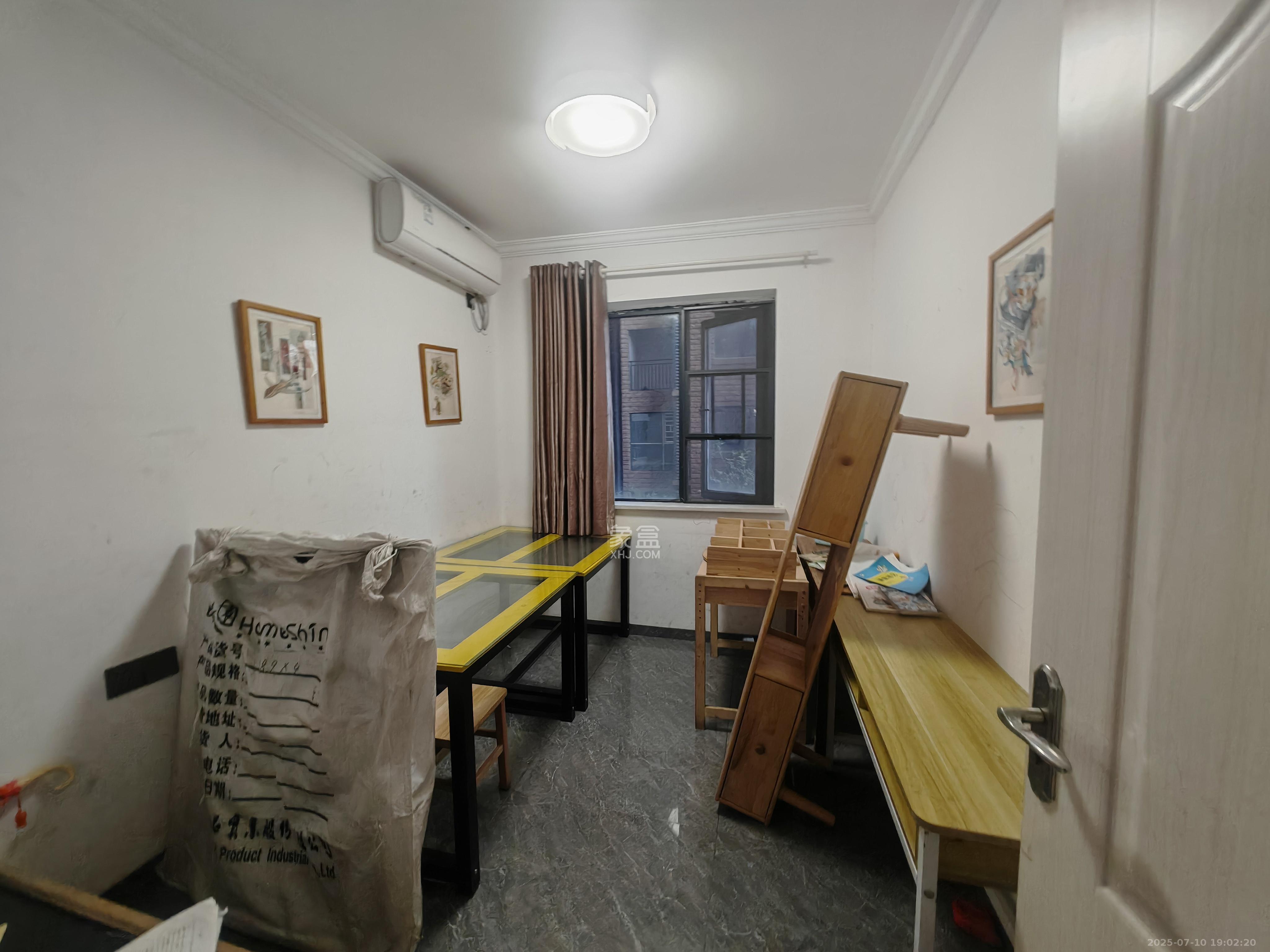 中建嘉和城  1室0厅0卫   2200.00元/月室内图
