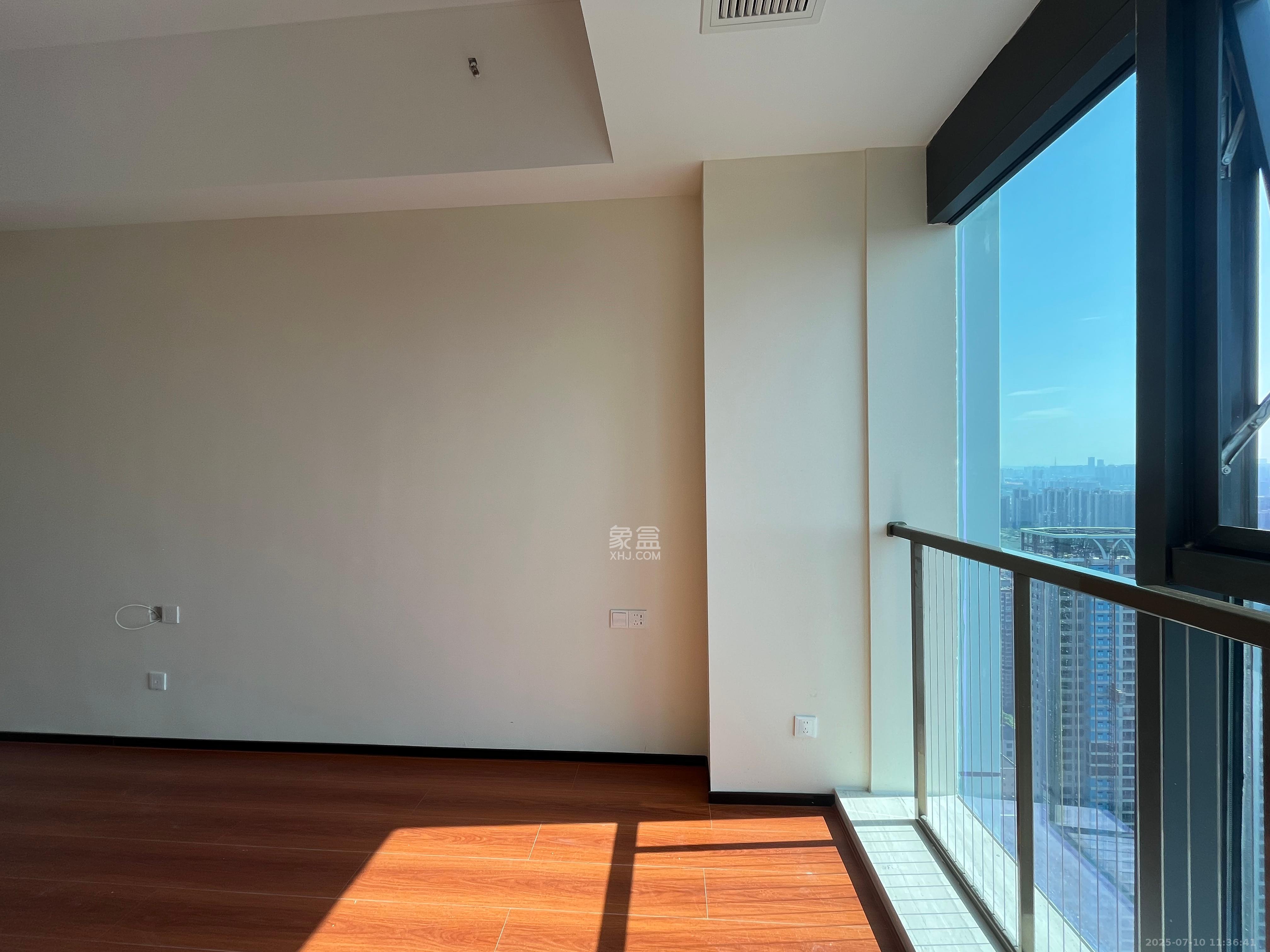 恒大珺悦府 2室2厅1卫 2700.0元/月 恒大珺悦府 2室2厅1卫 2700.0元/月室内图