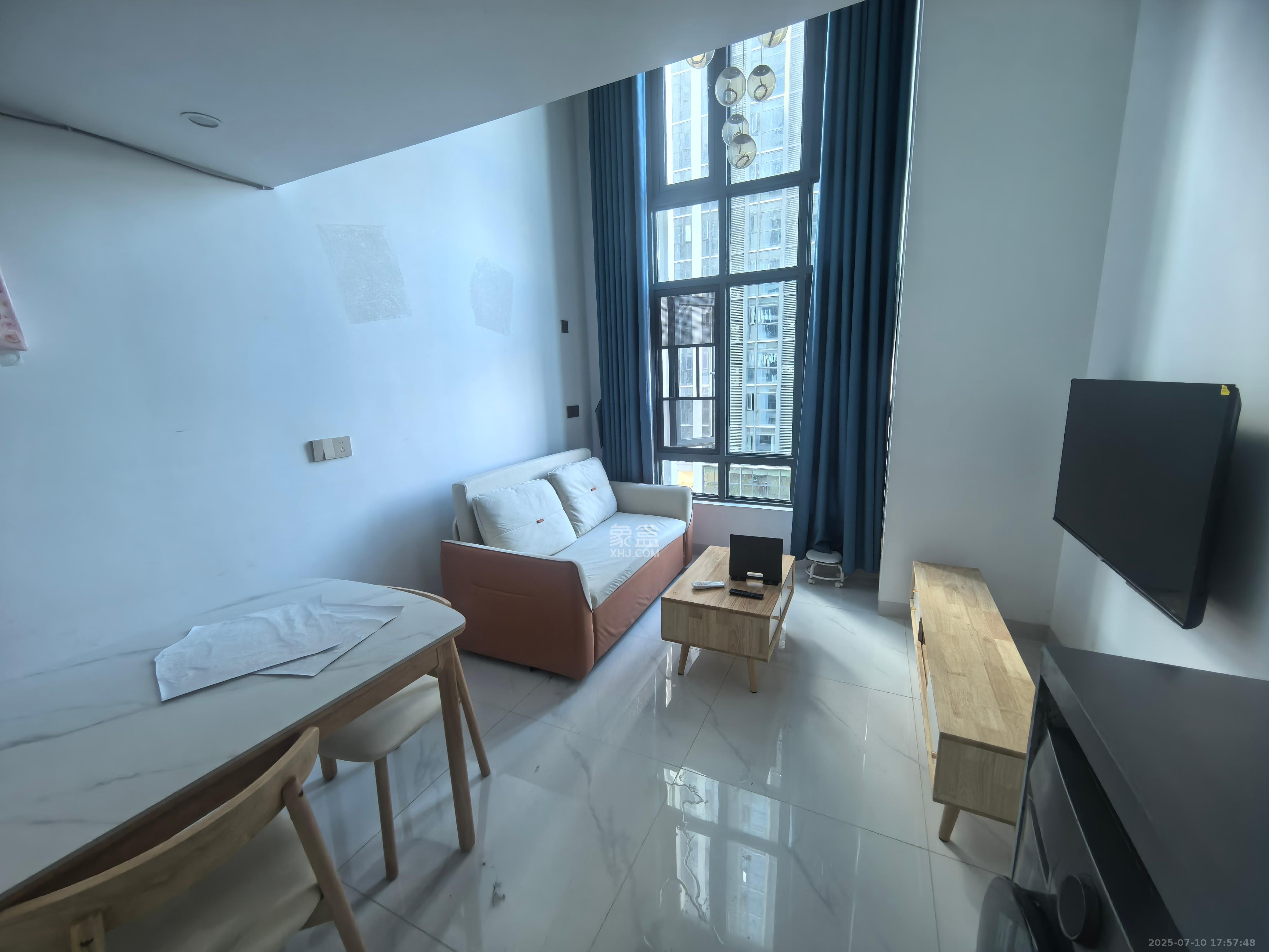 清控湖山雅居北区 1室1厅1卫 1700.0元/月 清控湖山雅居北区 1室1厅1卫 1700.0元/月室内图