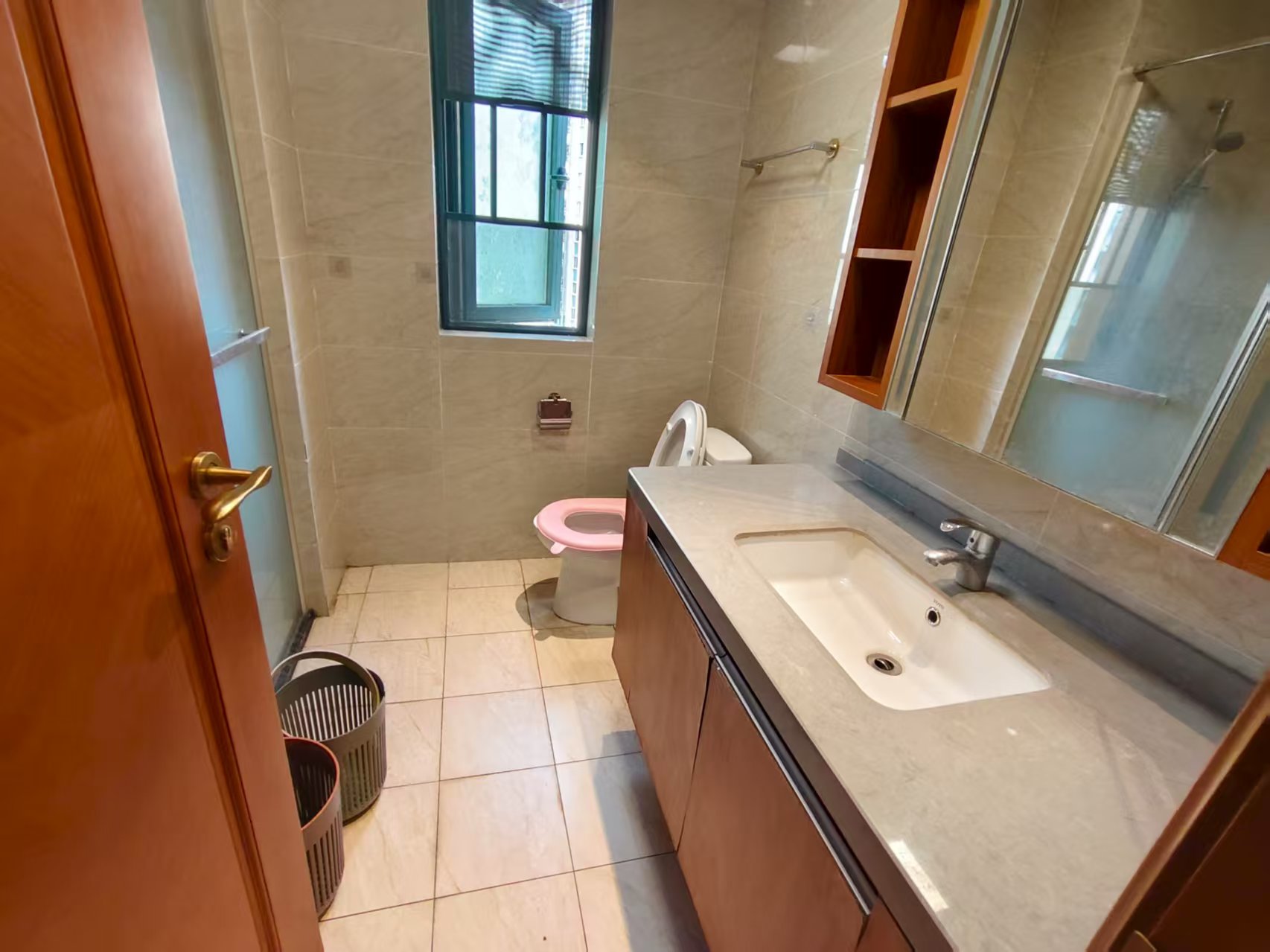 恒大绿洲 3室2厅2卫 2000.0元/月 恒大绿洲 3室2厅2卫 2000.0元/月室内图