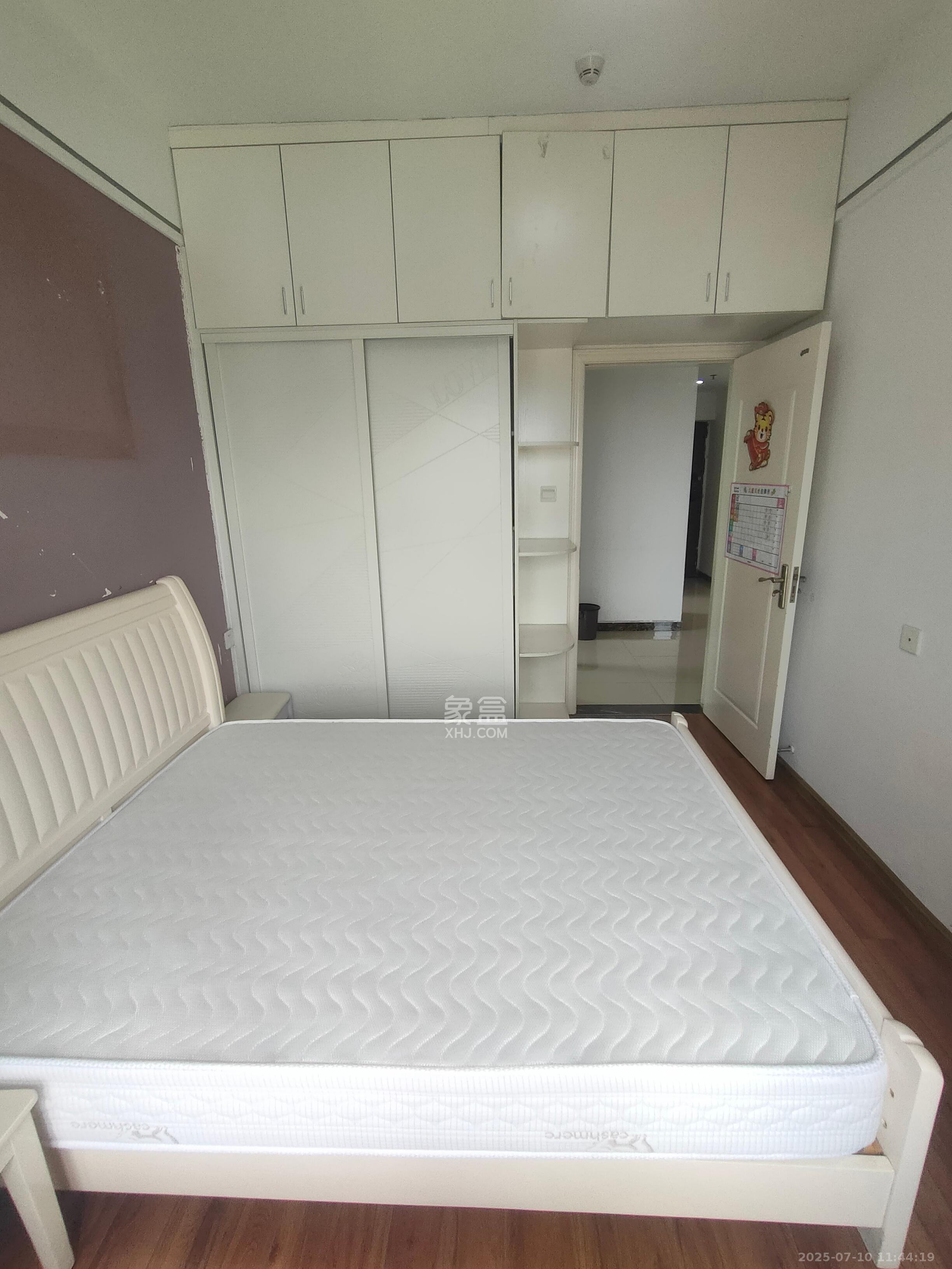 中建木莲工社  2室2厅1卫   2100.00元/月室内图