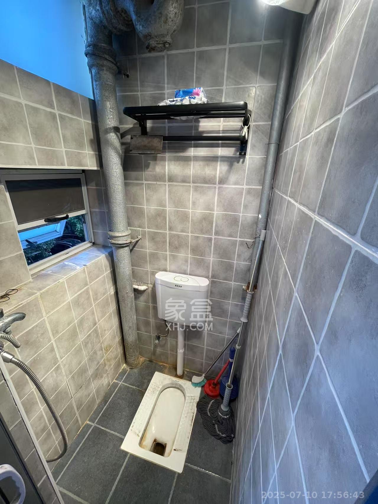 物贸小区  2室1厅1卫   1700.00元/月室内图
