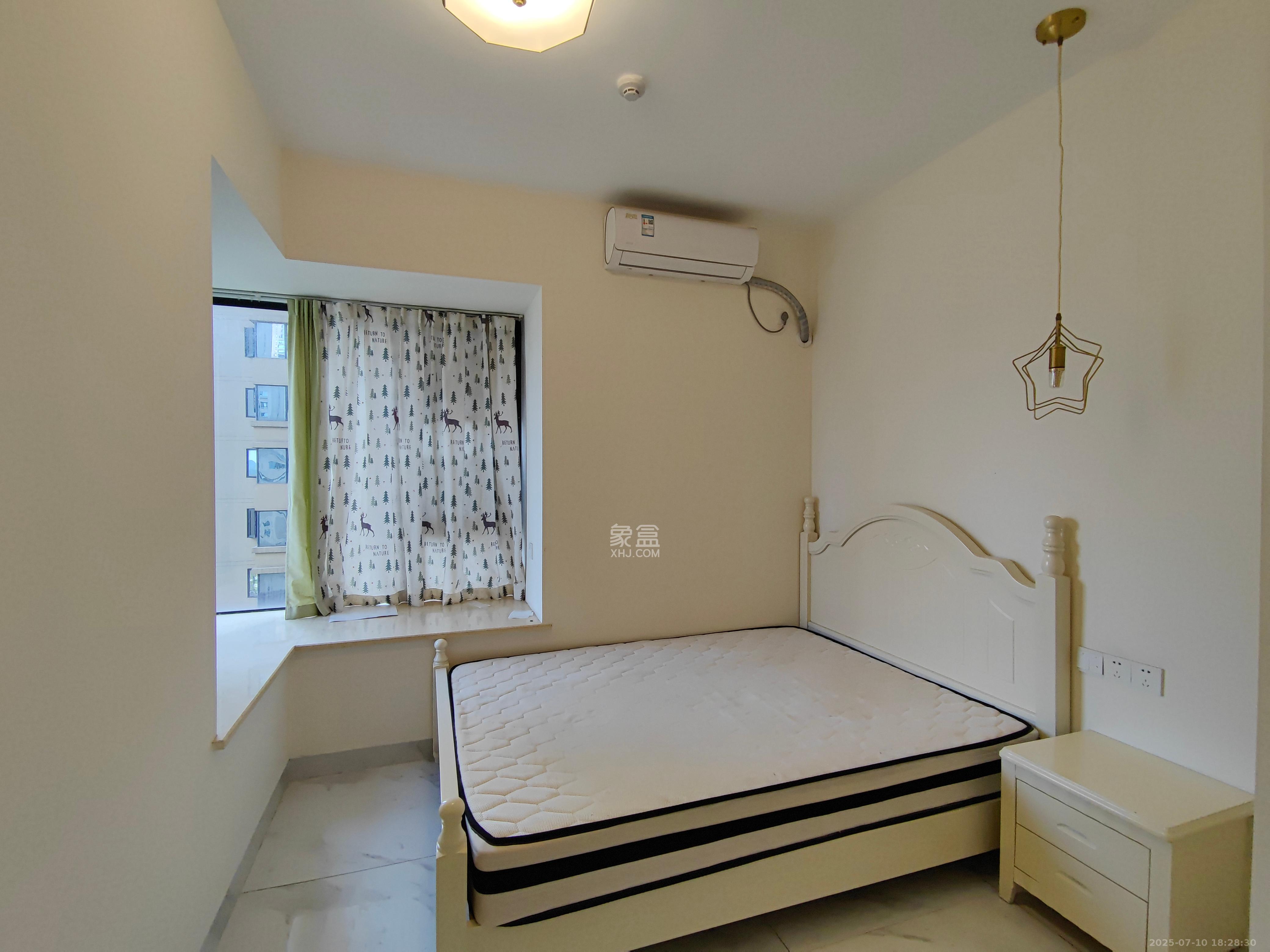 中建梅溪湖中心  3室2厅2卫   3500.00元/月室内图
