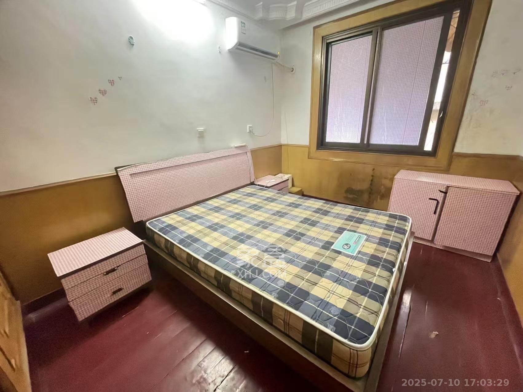 吉景小区  2室1厅1卫   1600.00元/月室内图