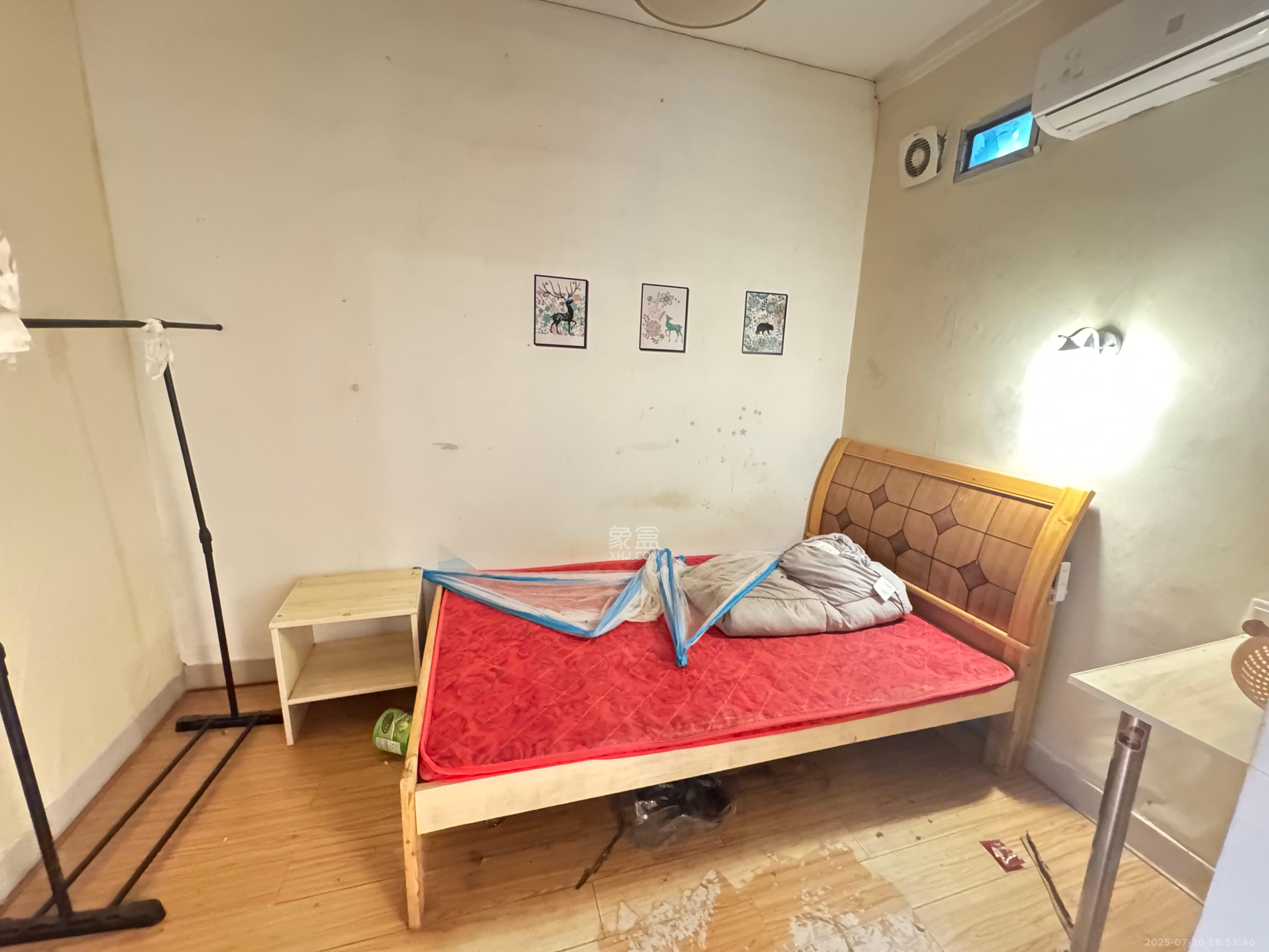 人民中路窑岭湘剧院单位房  2室1厅1卫    1200.0元/月室内图