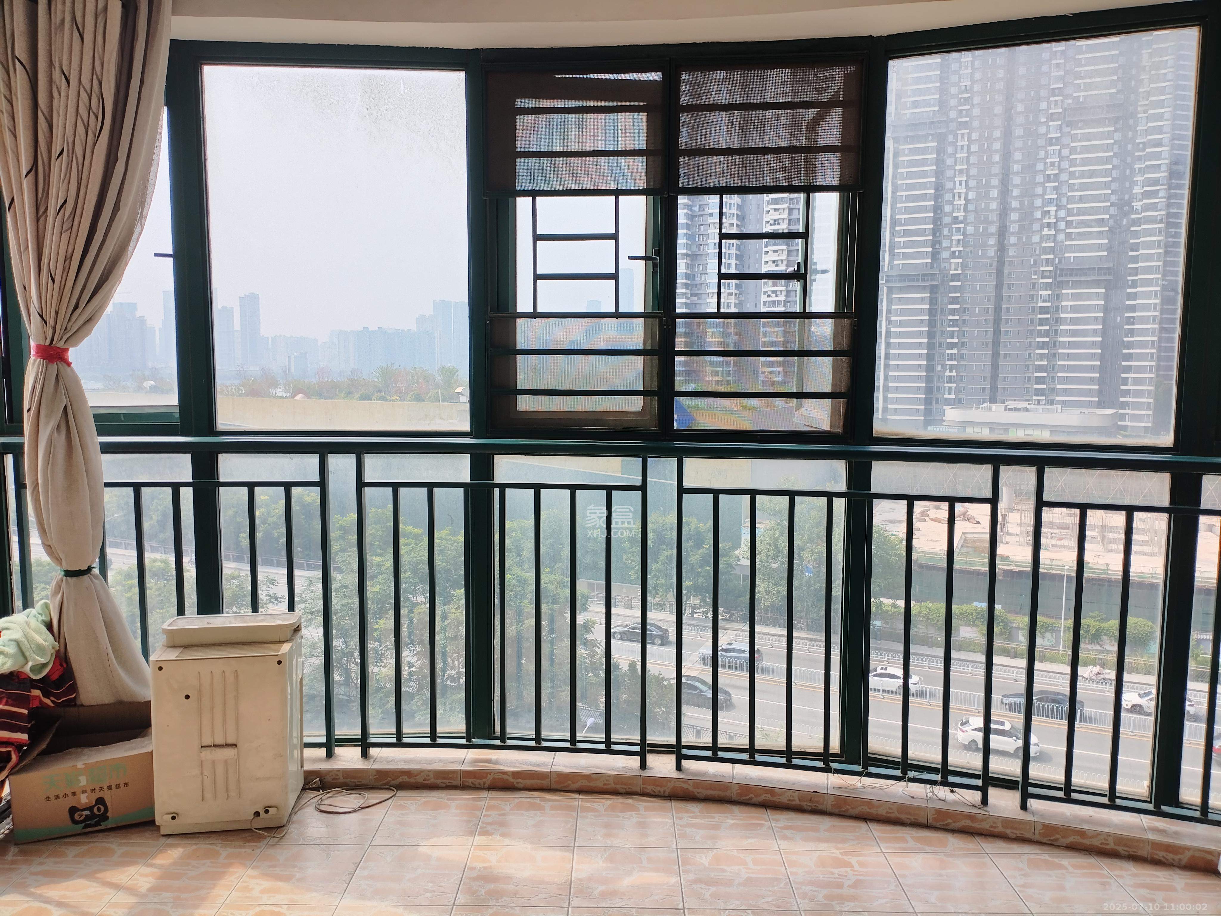 滨江金座 3室2厅2卫 2800.0元/月 滨江金座 3室2厅2卫 2800.0元/月室内图