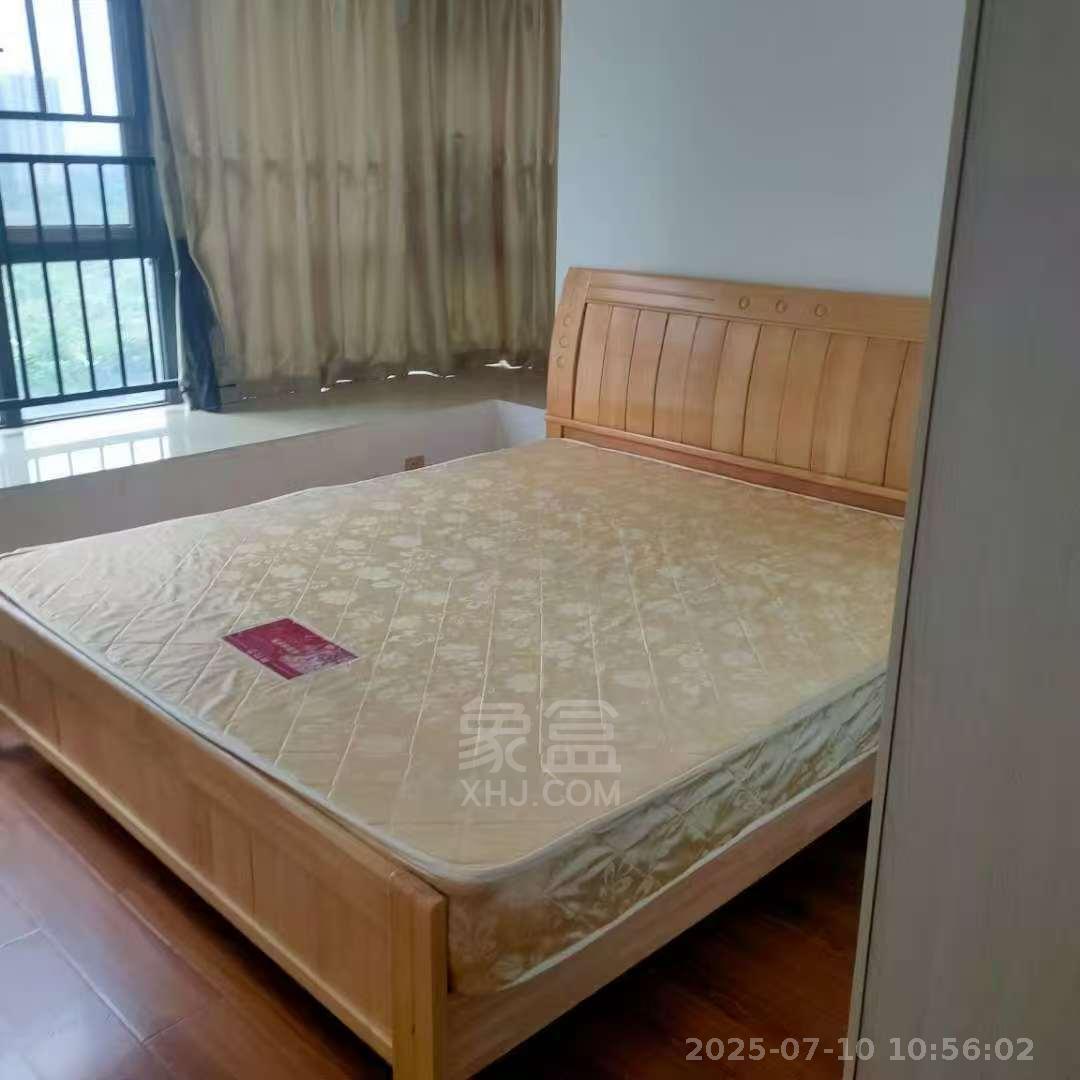 日盛山湖城 3室2厅2卫 1600.0元/月 日盛山湖城 3室2厅2卫 1600.0元/月小区图