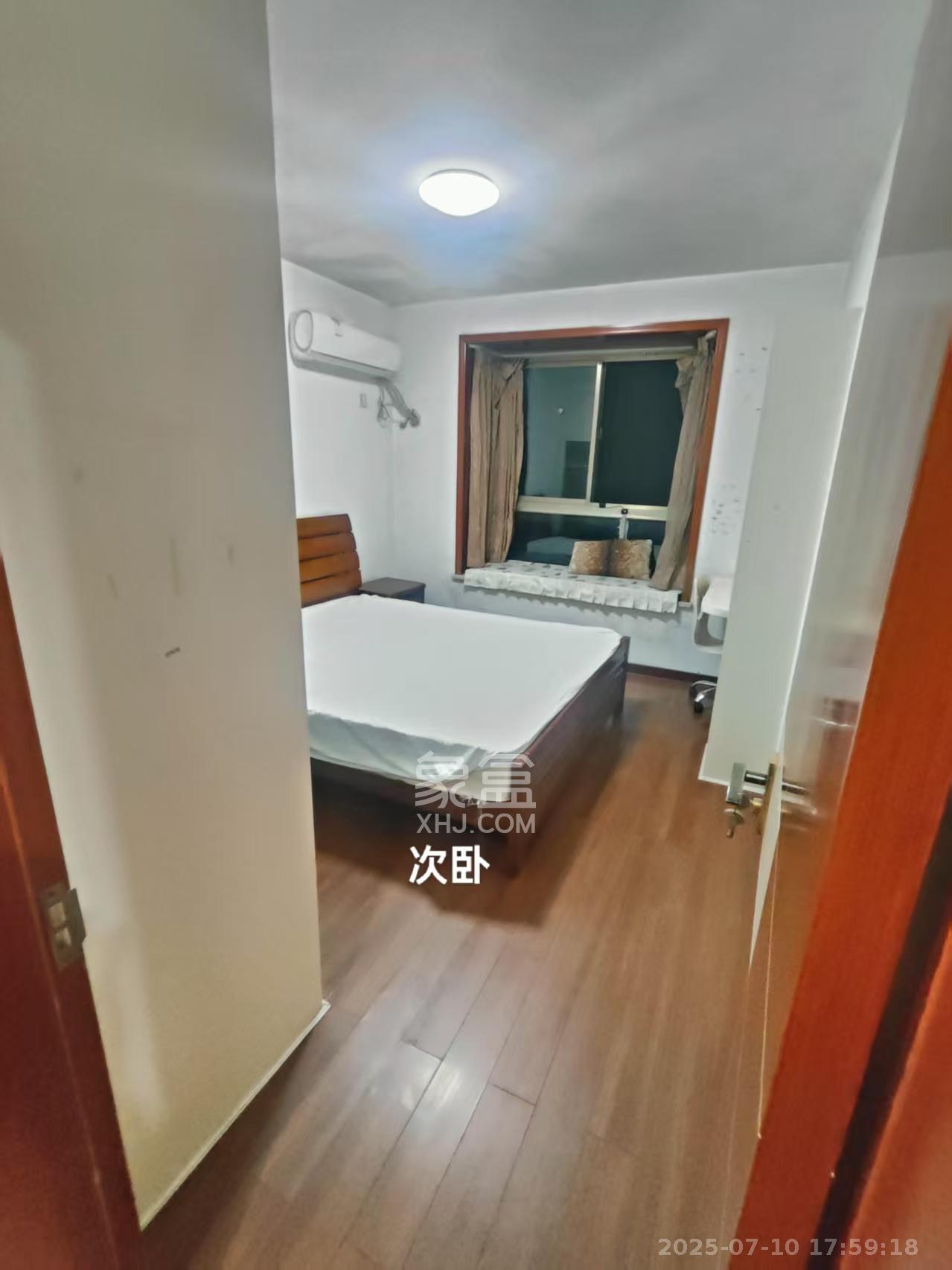 涉外花园 3室2厅2卫 2200.0元/月 涉外花园 3室2厅2卫 2200.0元/月室内图