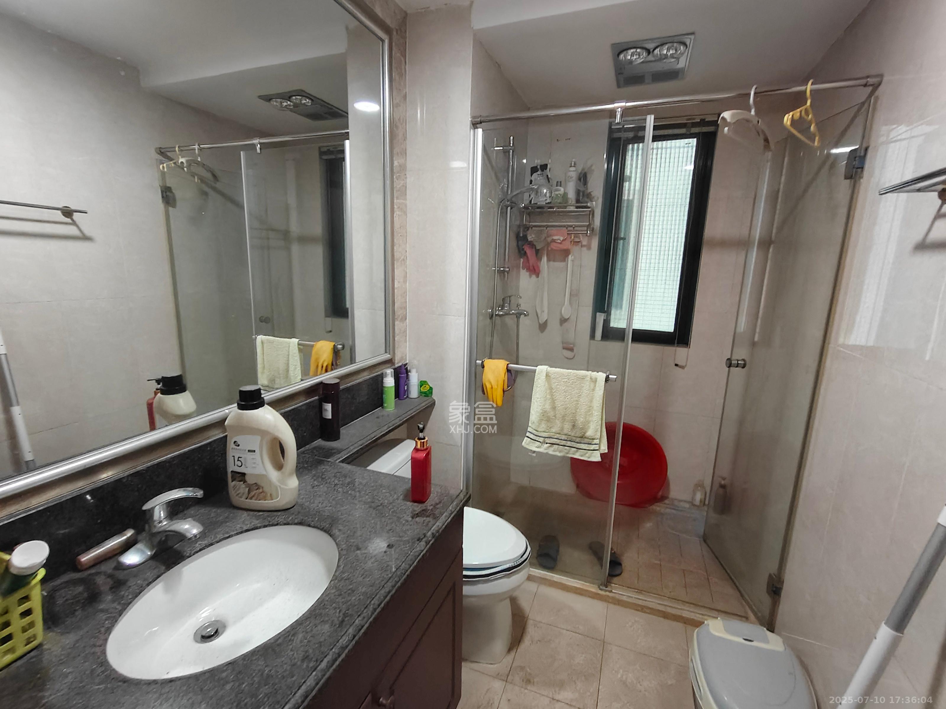 恒大雅苑 3室2厅1卫 2800.0元/月 恒大雅苑 3室2厅1卫 2800.0元/月室内图