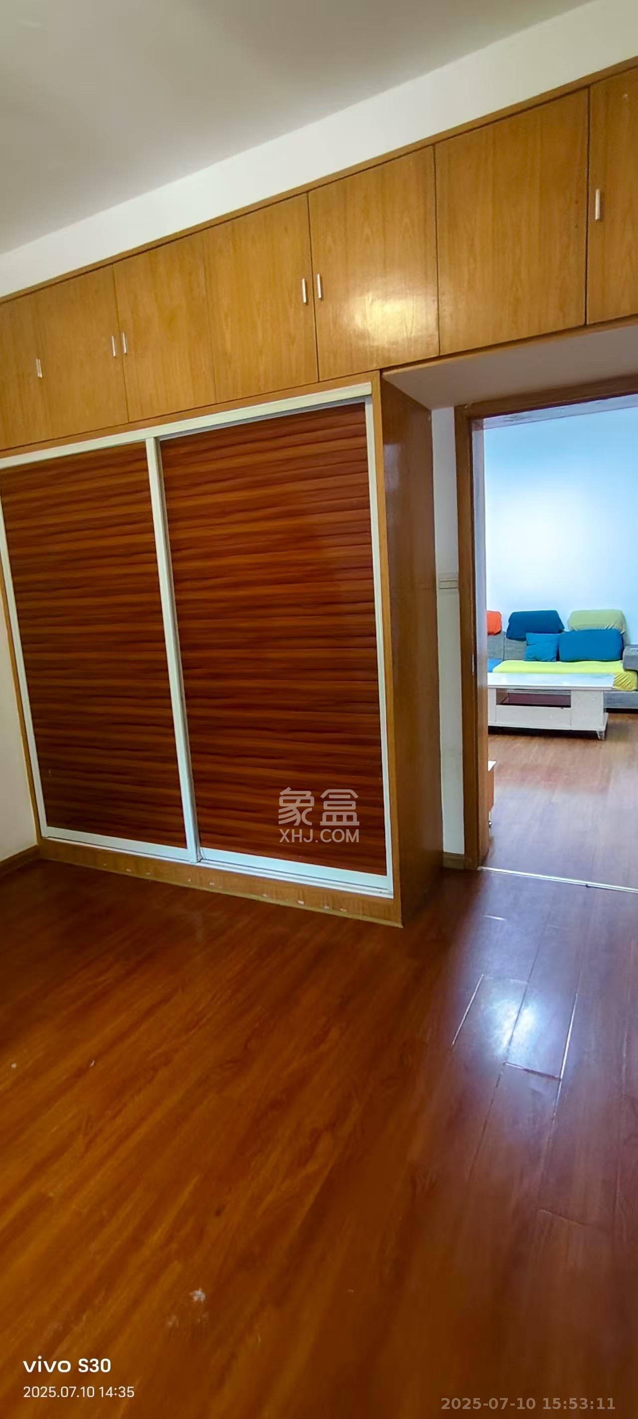 爱琴海岸 2室2厅1卫 1400.0元/月 爱琴海岸 2室2厅1卫 1400.0元/月室内图