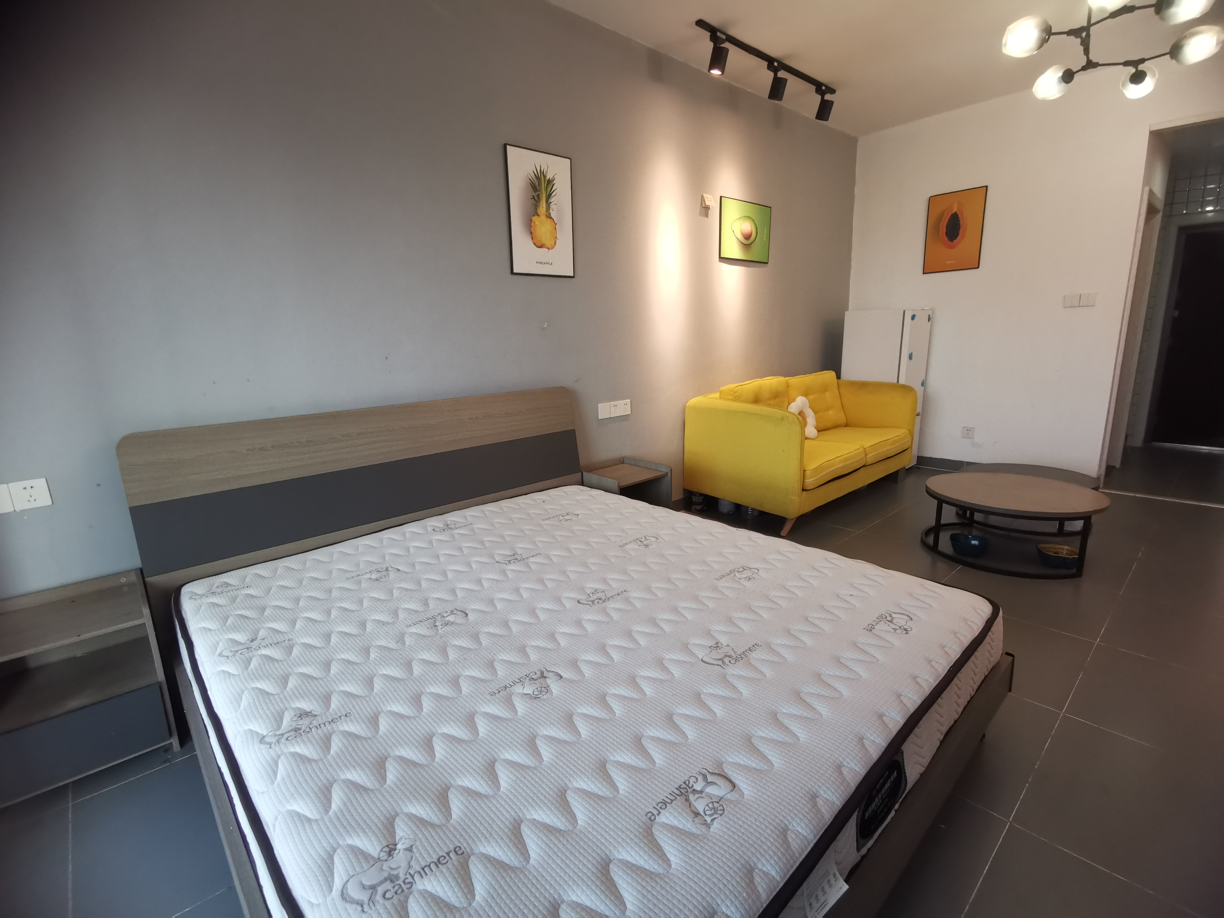 英伦首府金域豪廷 1室1厅1卫 1500.0元/月 英伦首府金域豪廷 1室1厅1卫 1500.0元/月室内图