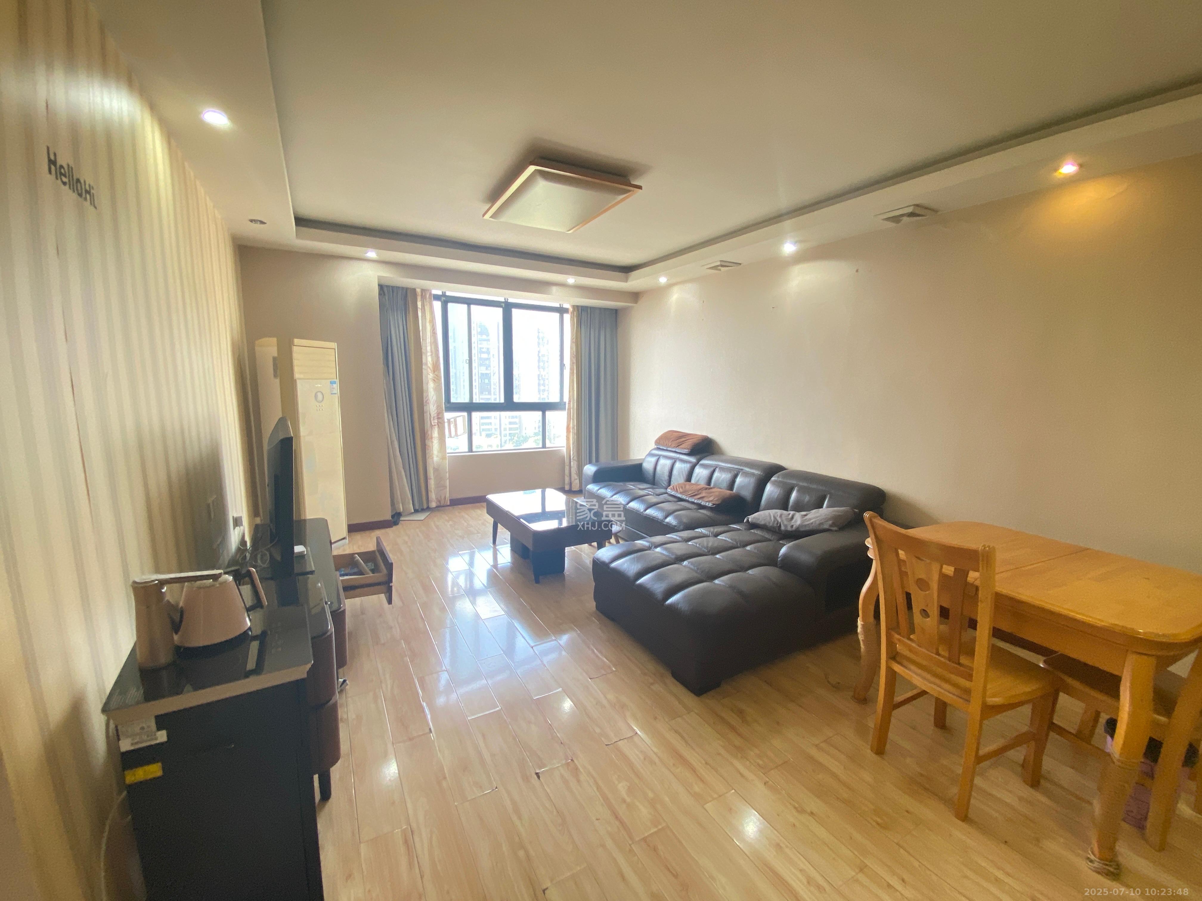 融橙上品  3室2厅1卫   2200.00元/月室内图