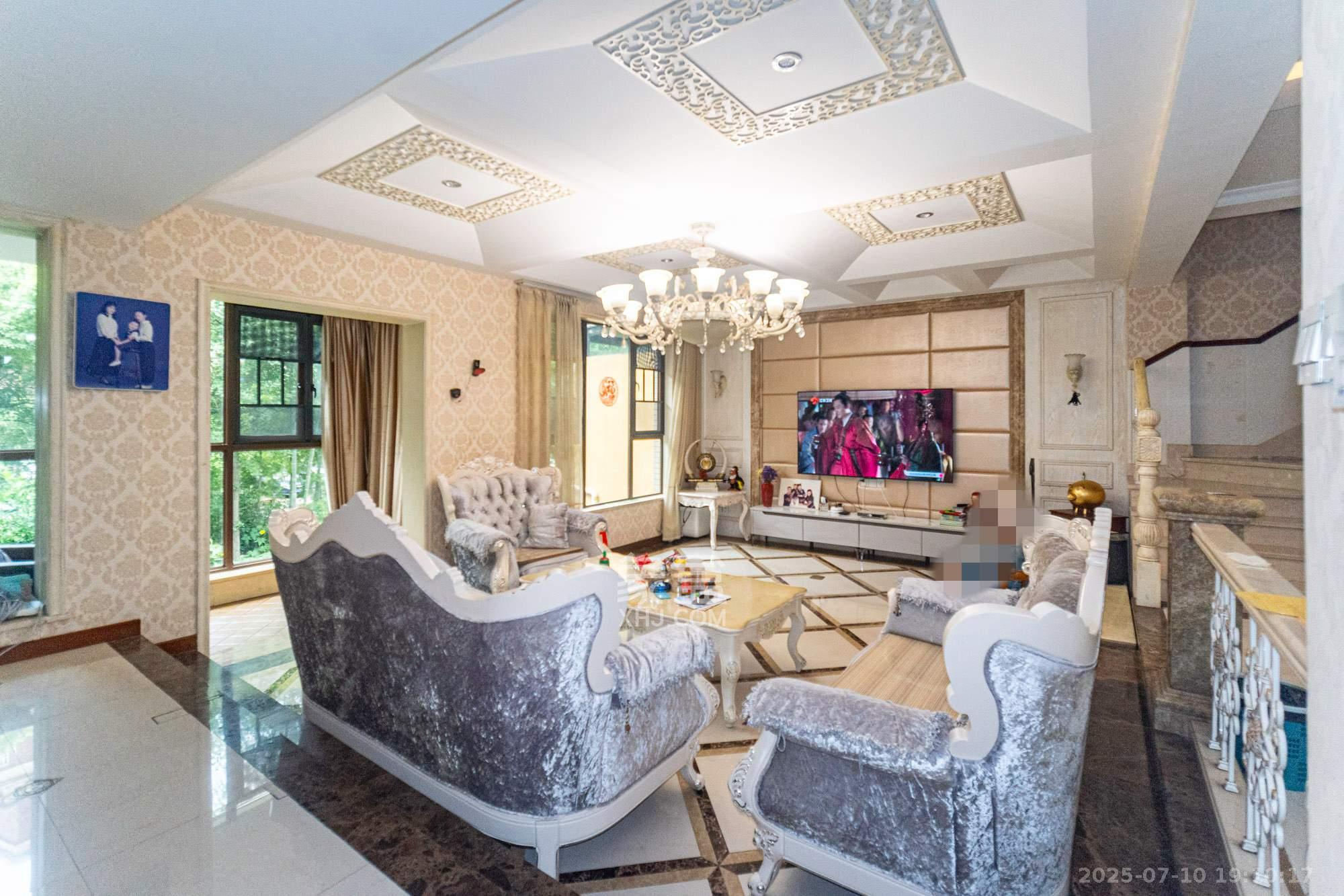 山水湾  5室2厅4卫    498.0万 山水湾  5室2厅4卫    498.0万