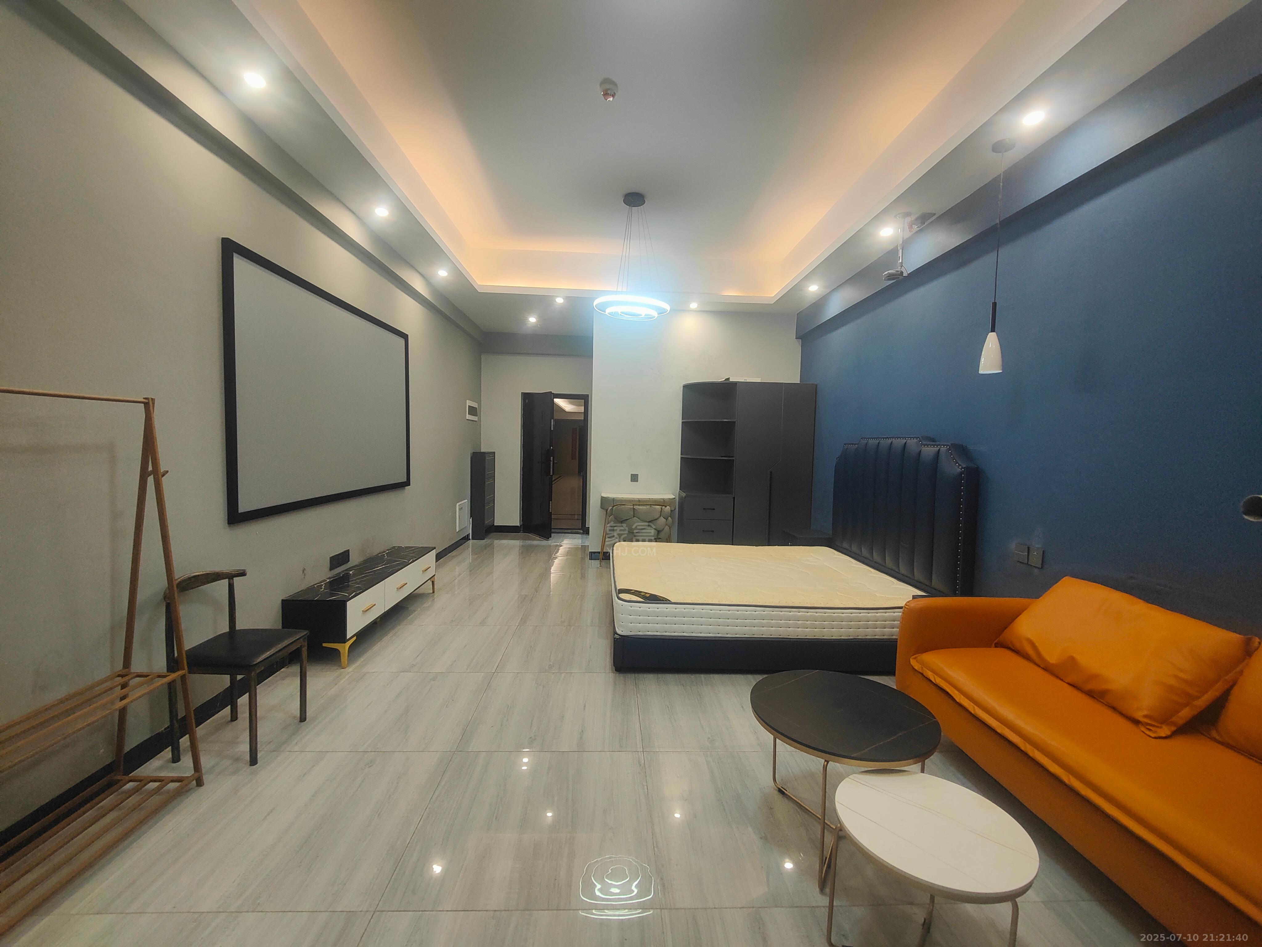 尚格广场 1室1厅1卫 1600.0元/月 尚格广场 1室1厅1卫 1600.0元/月室内图