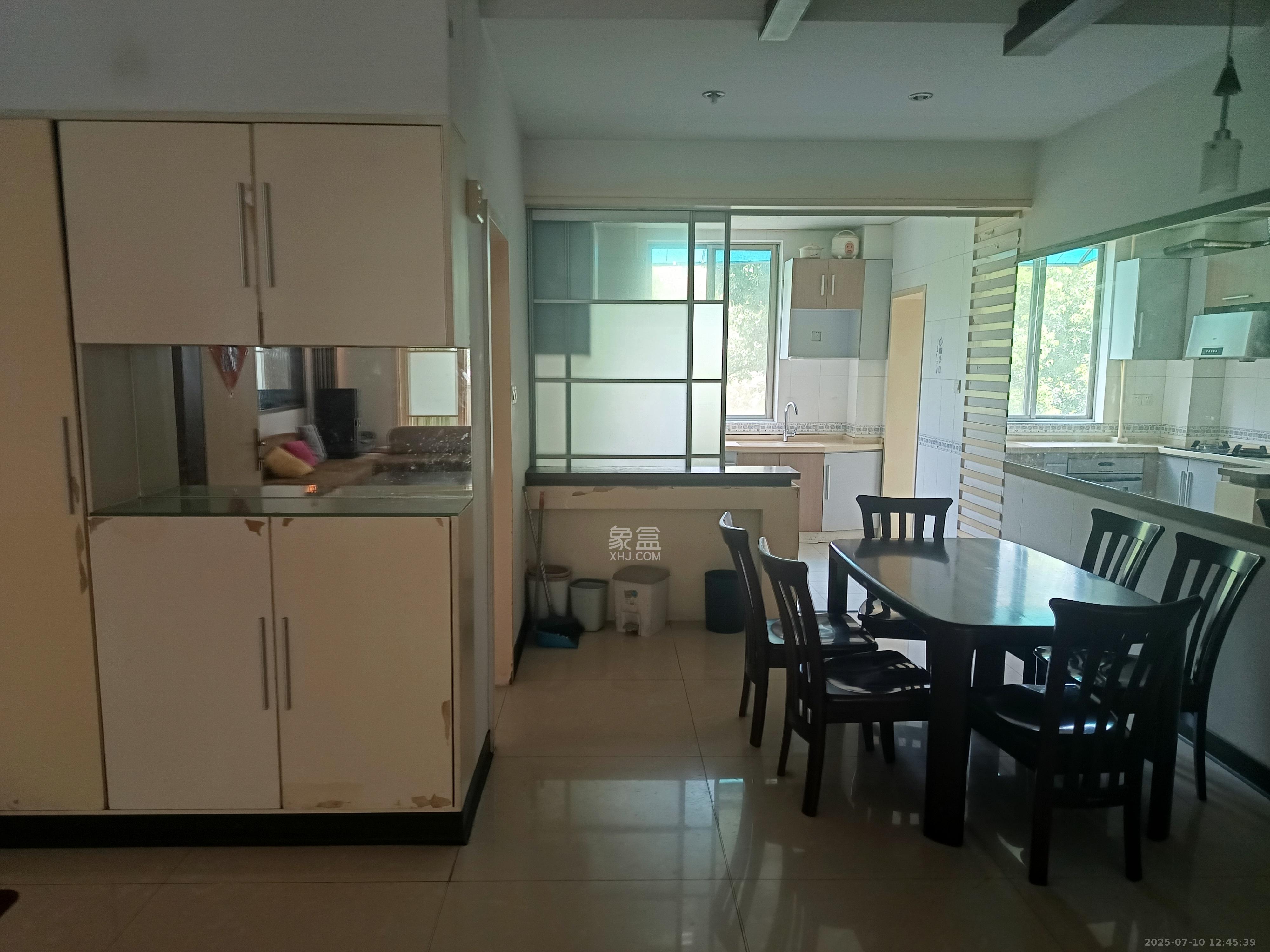 中联科技园  4室2厅2卫    3000.0元/月室内图