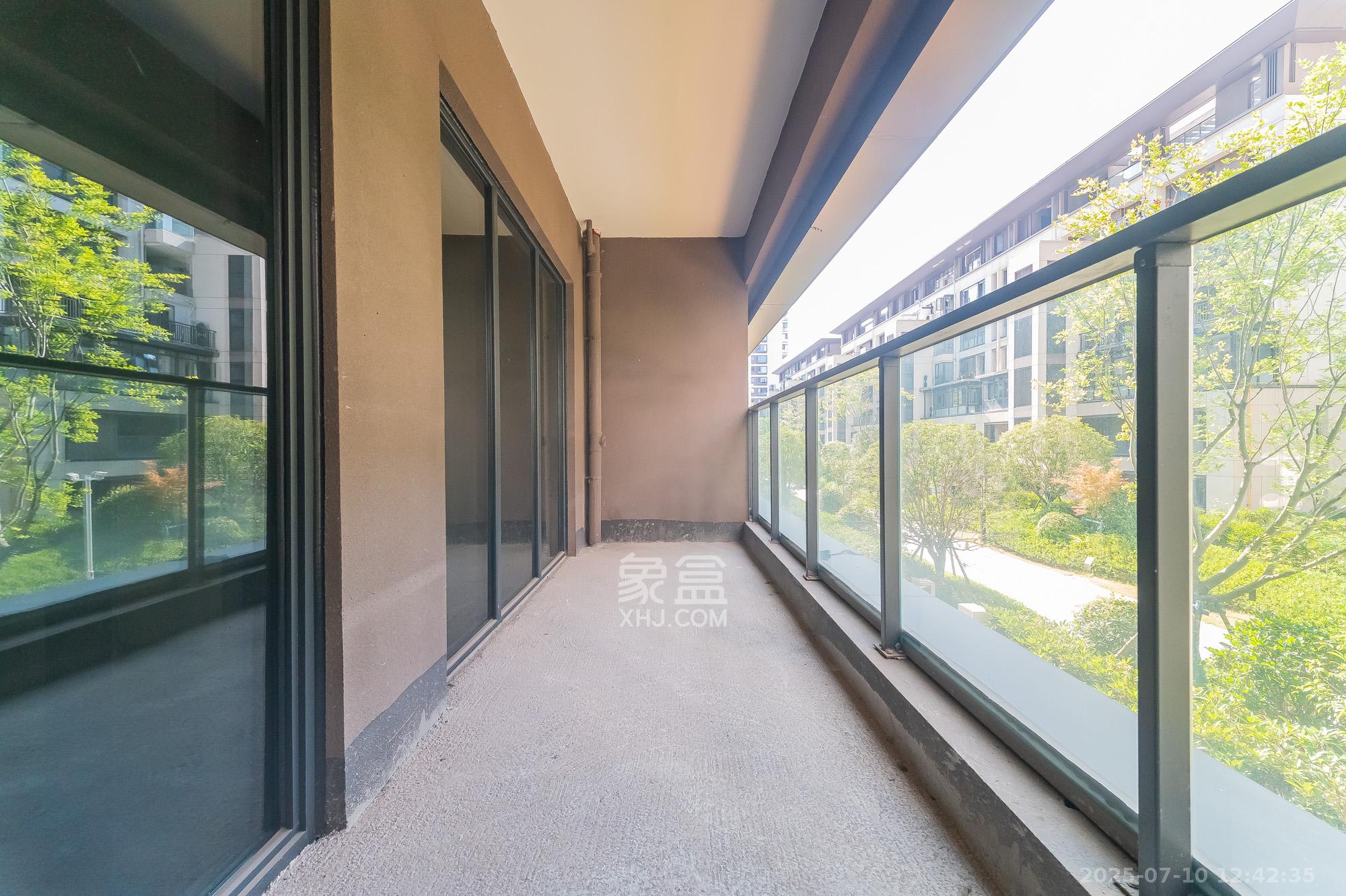 三一云谷 5室2厅3卫 310.0万 三一云谷 5室2厅3卫 310.0万其他