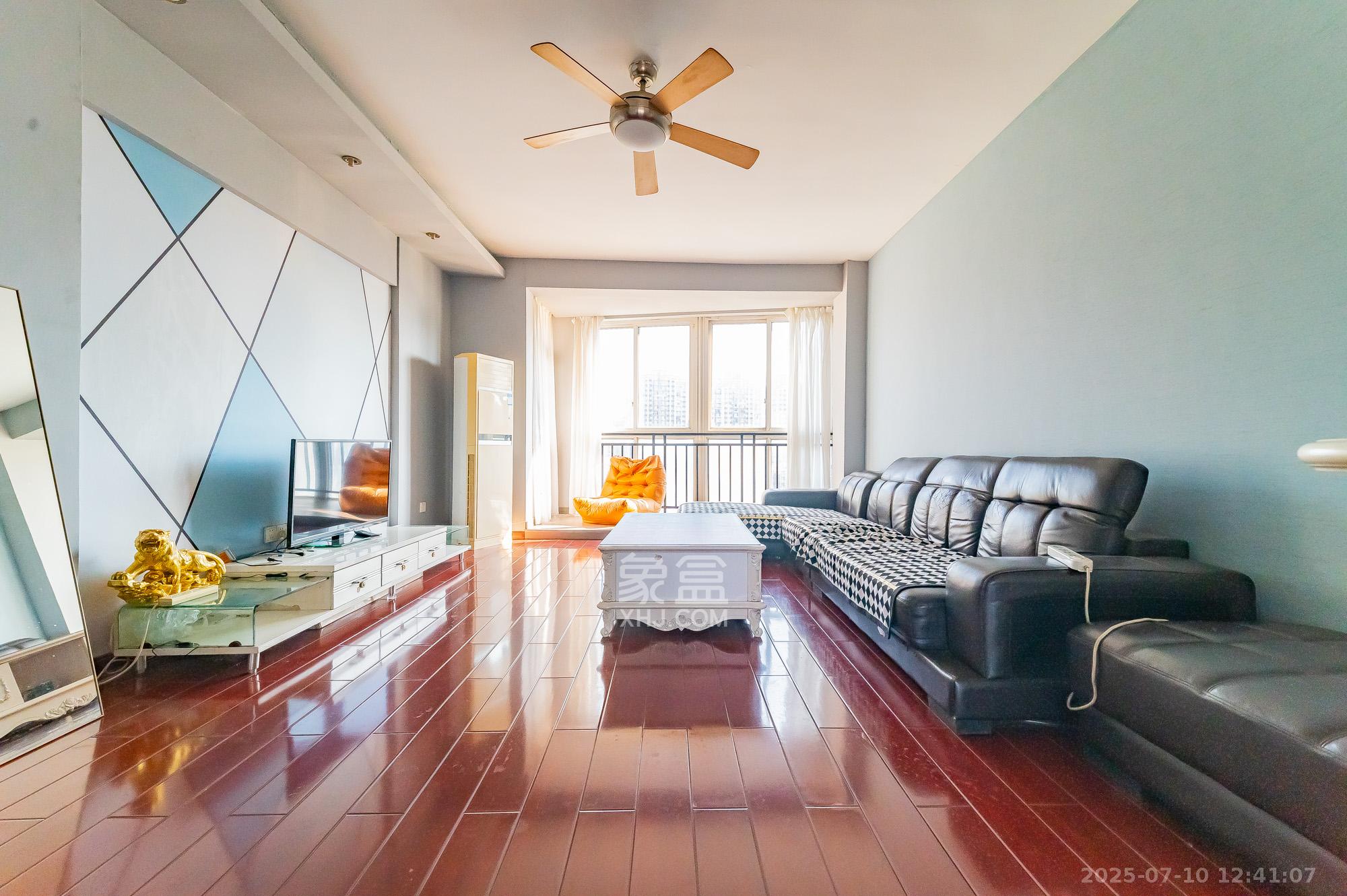 幸福洋房  3室2厅2卫    59.8万 幸福洋房  3室2厅2卫    59.8万