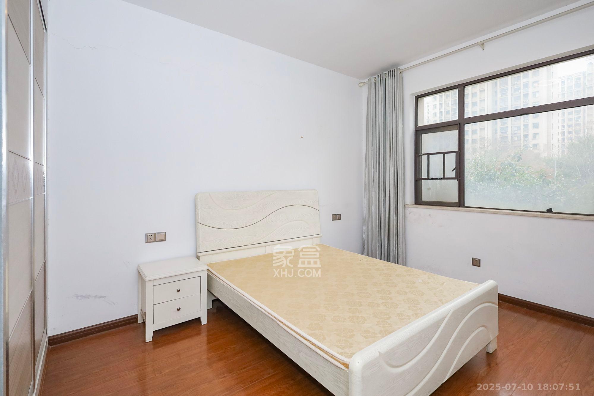 阳光丽城一期 4室2厅2卫 3200.0元/月 阳光丽城一期 4室2厅2卫 3200.0元/月室内图