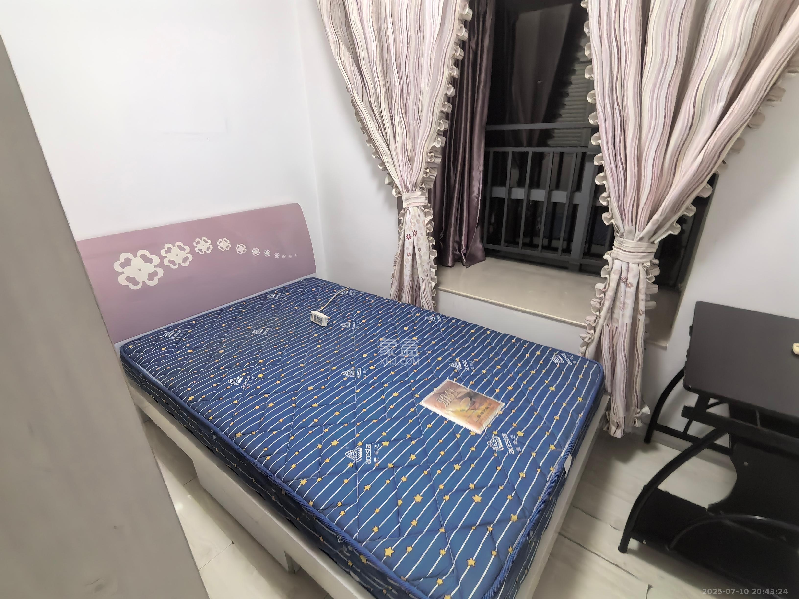 上海城小区  2室1厅1卫   2100.00元/月室内图