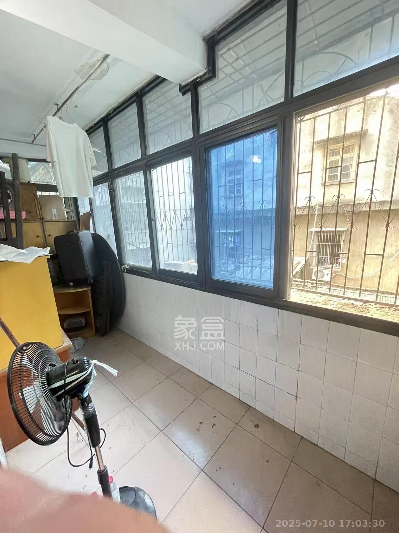 吉景小区  2室1厅1卫   1600.00元/月室内图