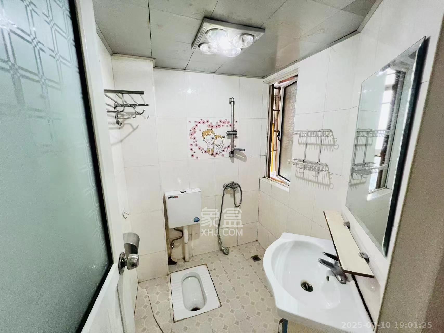 白沙晶城  1室1厅1卫   1800.00元/月室内图