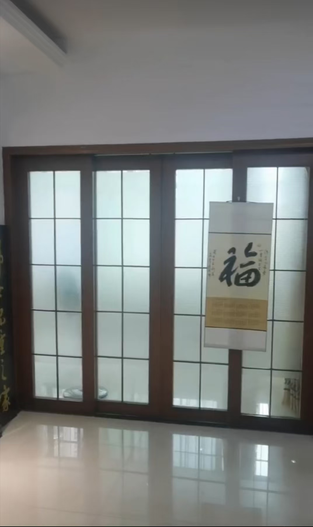 中信大厦  1室2厅2卫   3000.00元/月室内图