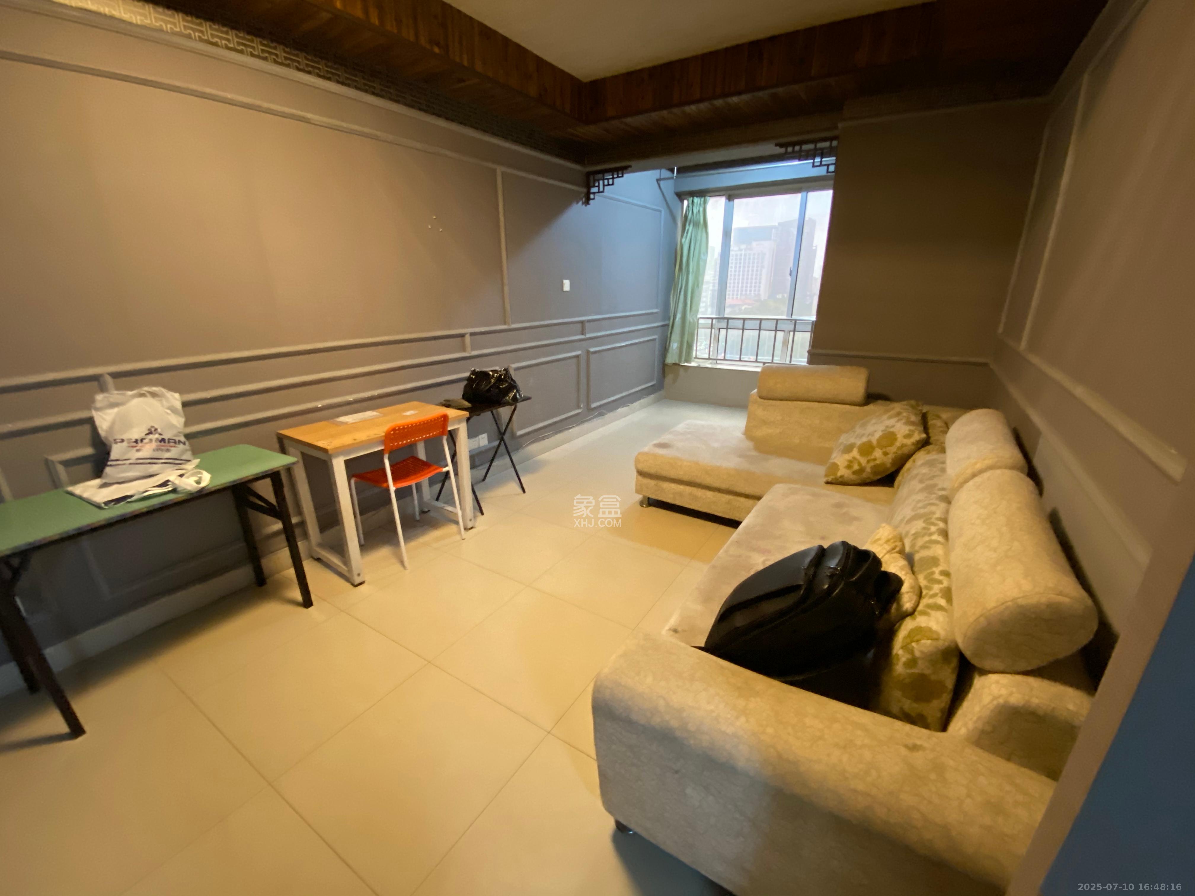 城市动力  1室1厅1卫    1600.0元/月 城市动力  1室1厅1卫    1600.0元/月室内图1