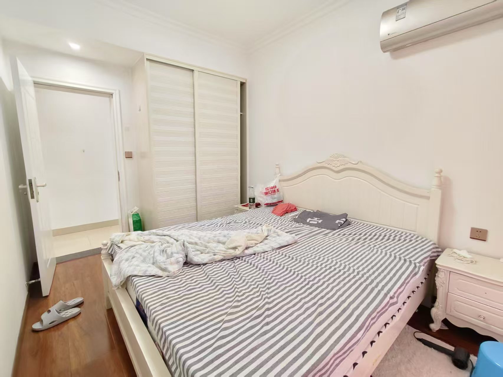 君临上海湾 3室2厅2卫 2600.0元/月 君临上海湾 3室2厅2卫 2600.0元/月室内图