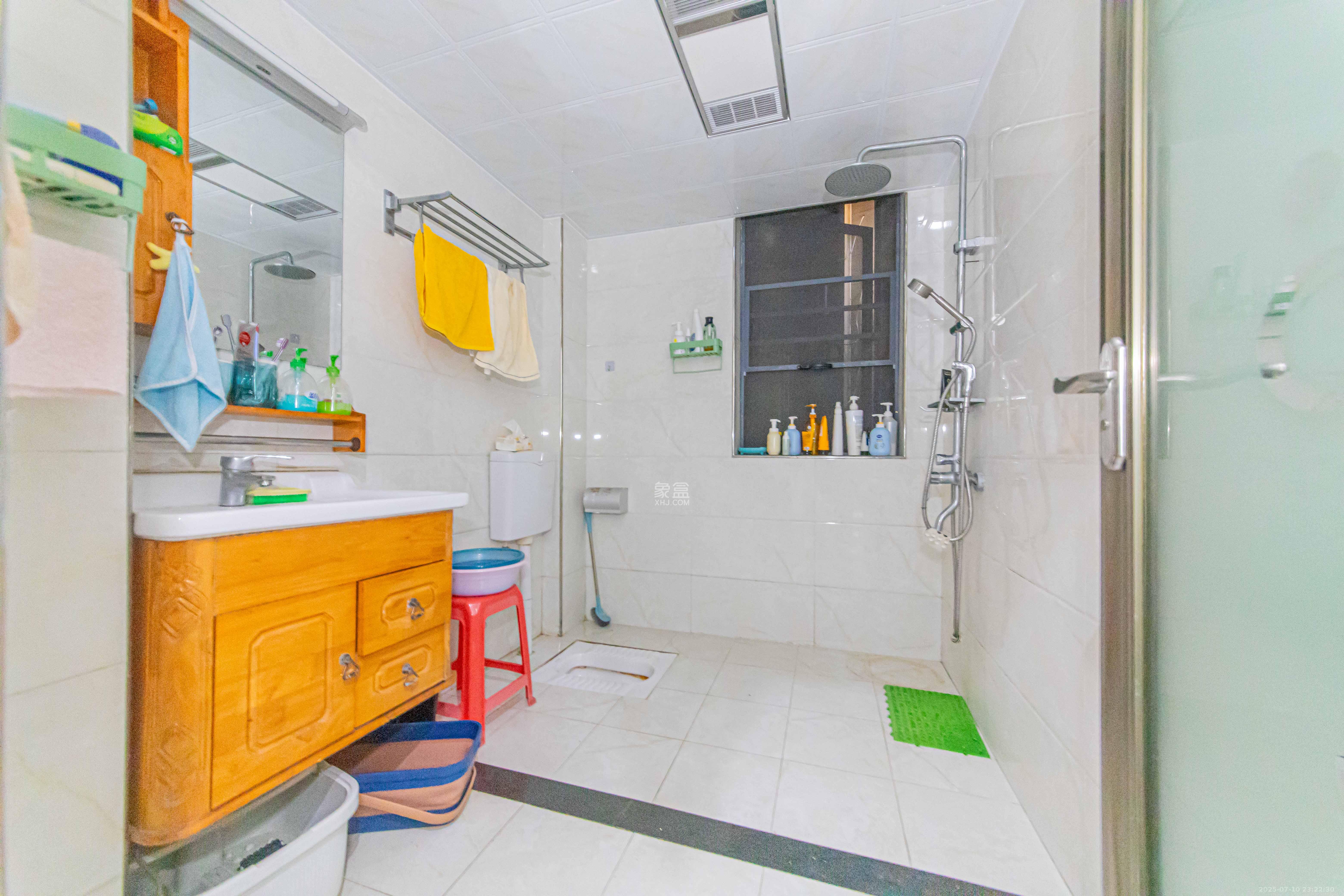 保利花园  1室2厅1卫    68.0万卫生间