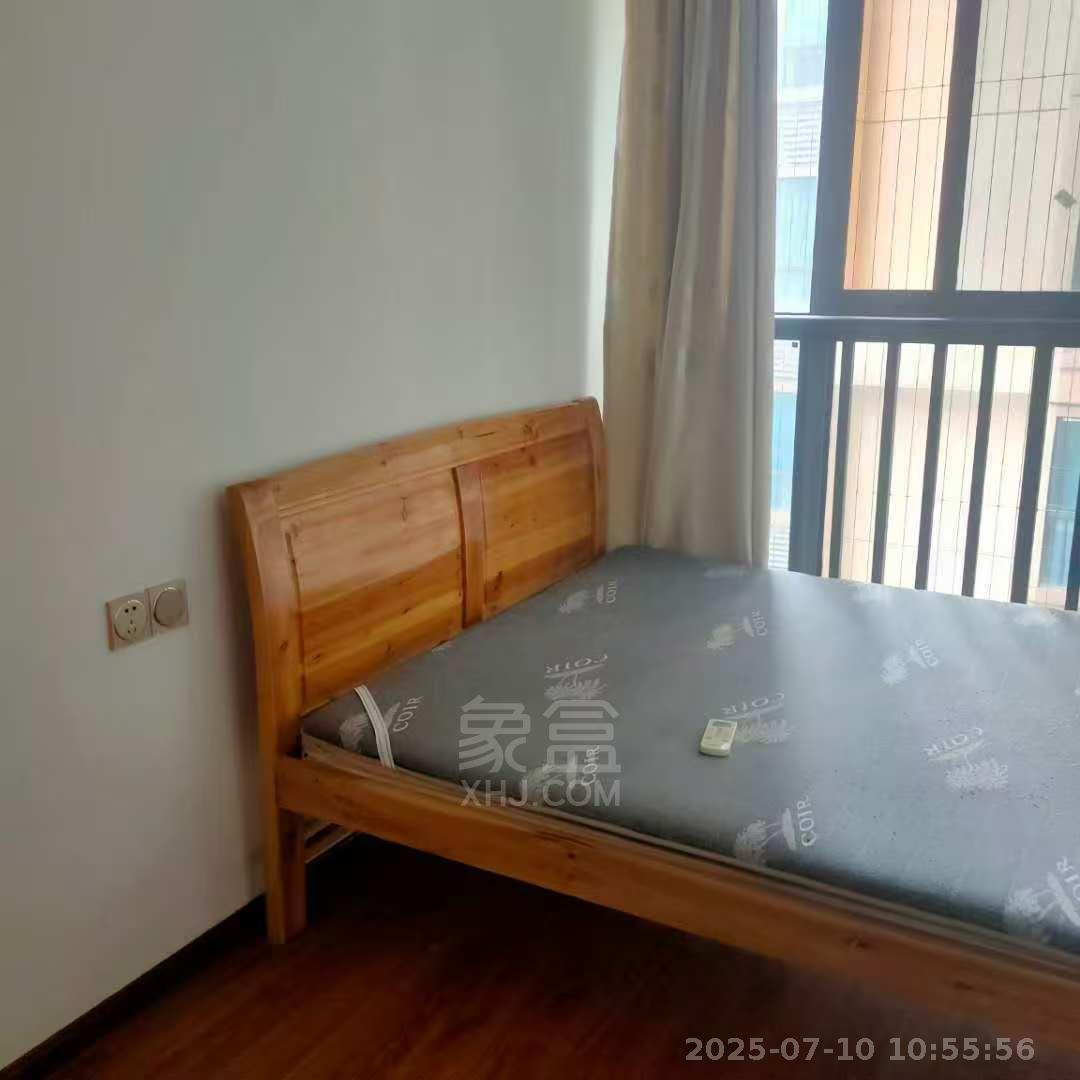 日盛山湖城 3室2厅2卫 1600.0元/月 日盛山湖城 3室2厅2卫 1600.0元/月室内图