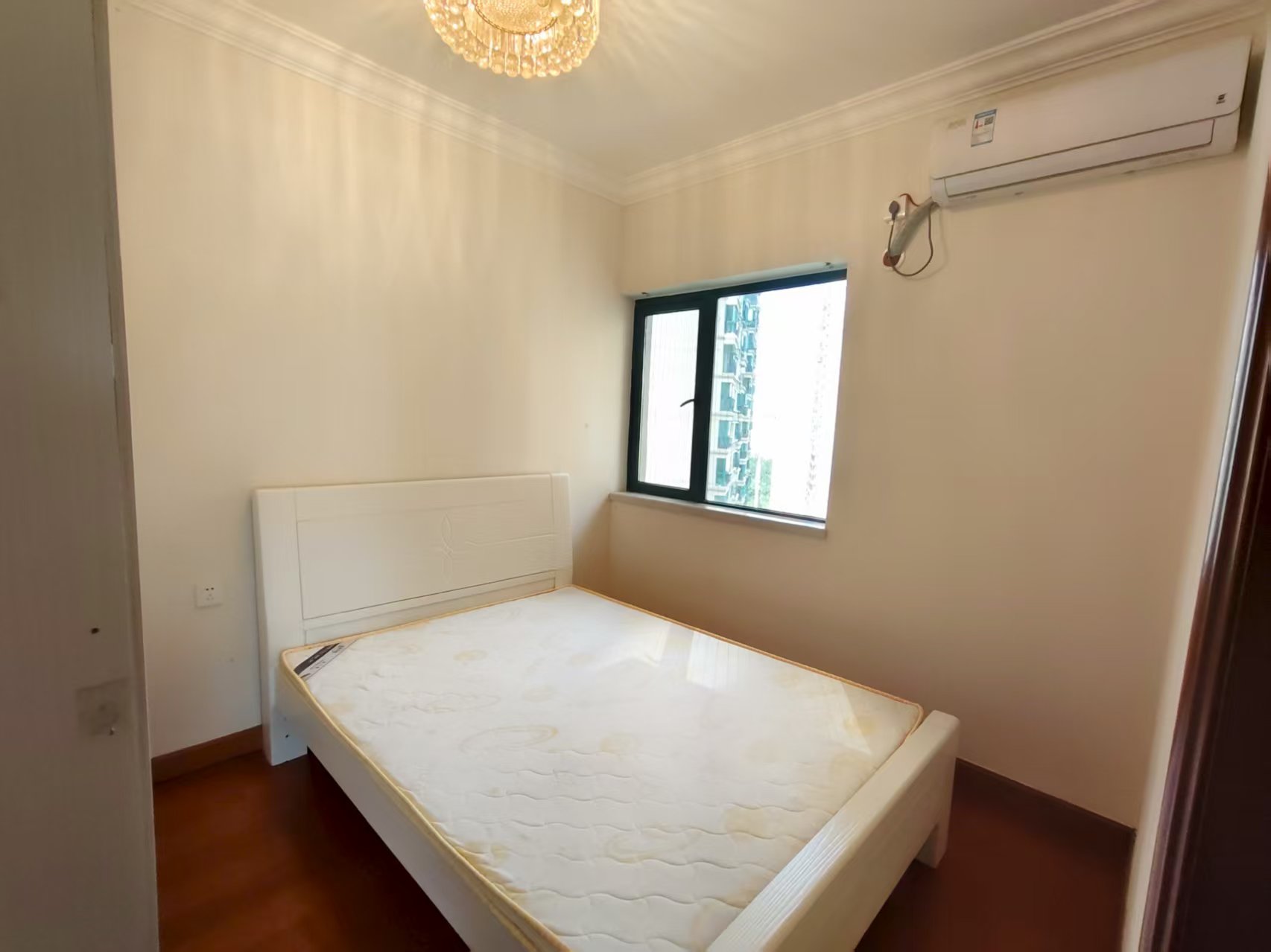 恒大绿洲 3室2厅2卫 2000.0元/月 恒大绿洲 3室2厅2卫 2000.0元/月室内图