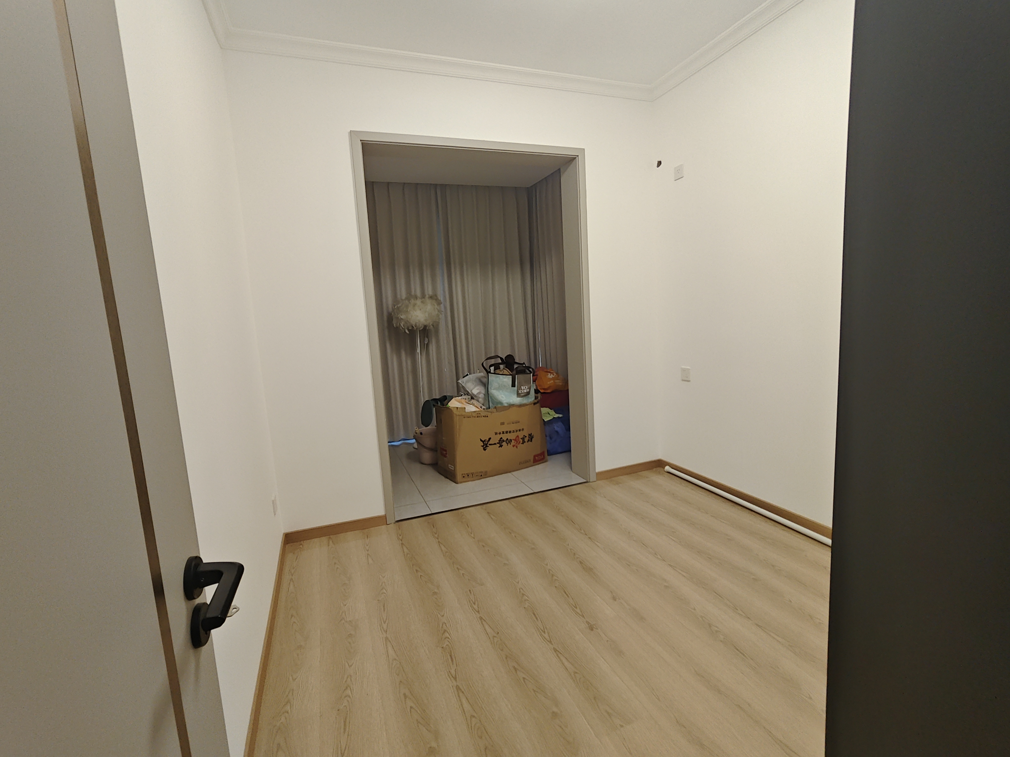 长湖峰境 3室2厅2卫 2300.0元/月 长湖峰境 3室2厅2卫 2300.0元/月室内图