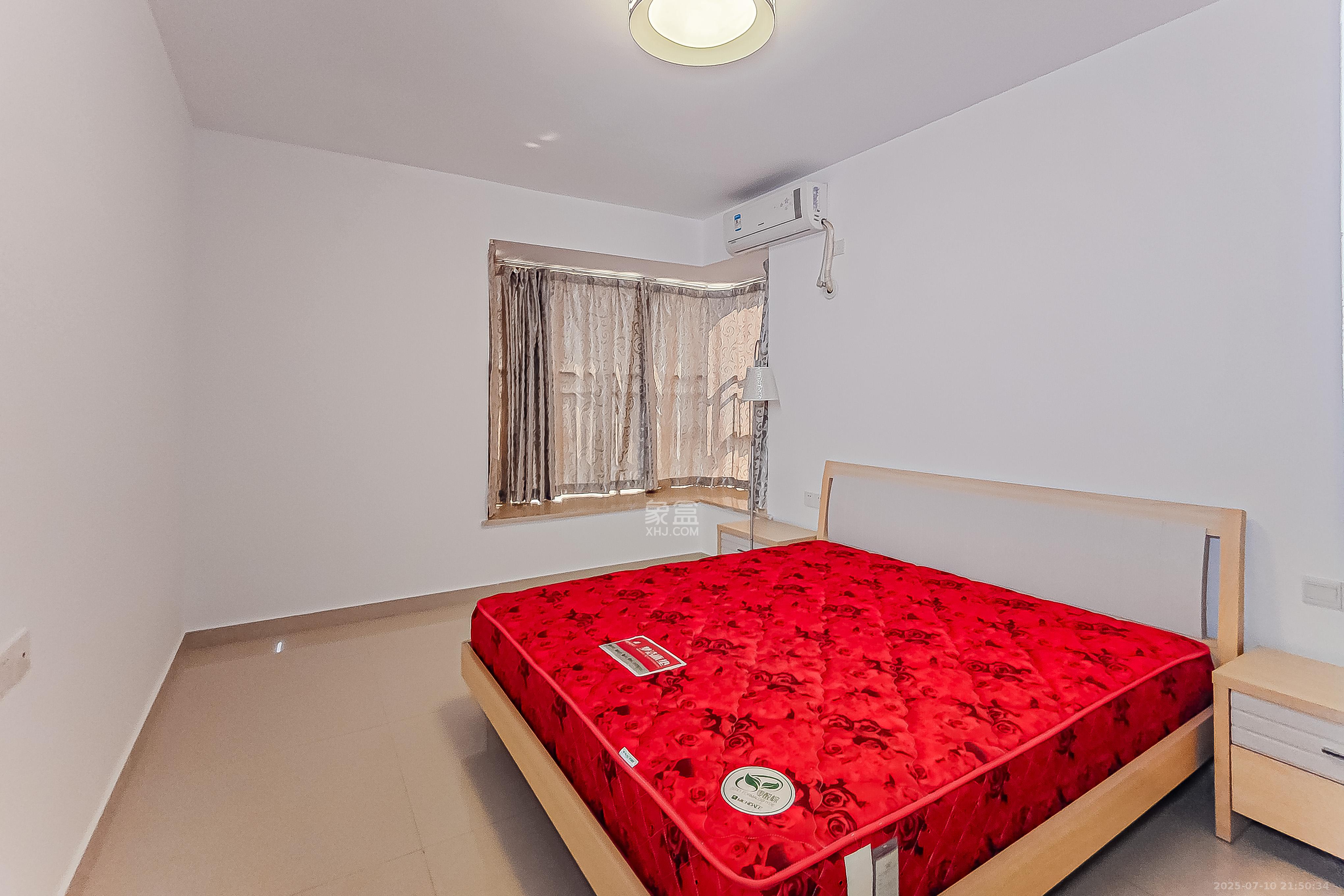 君悦紫园 2室2厅1卫 102.0万 君悦紫园 2室2厅1卫 102.0万卧室