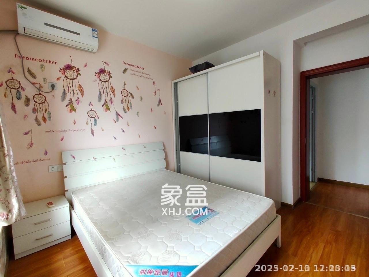 钰龙天下一期  2室2厅1卫   1800.00元/月室内图