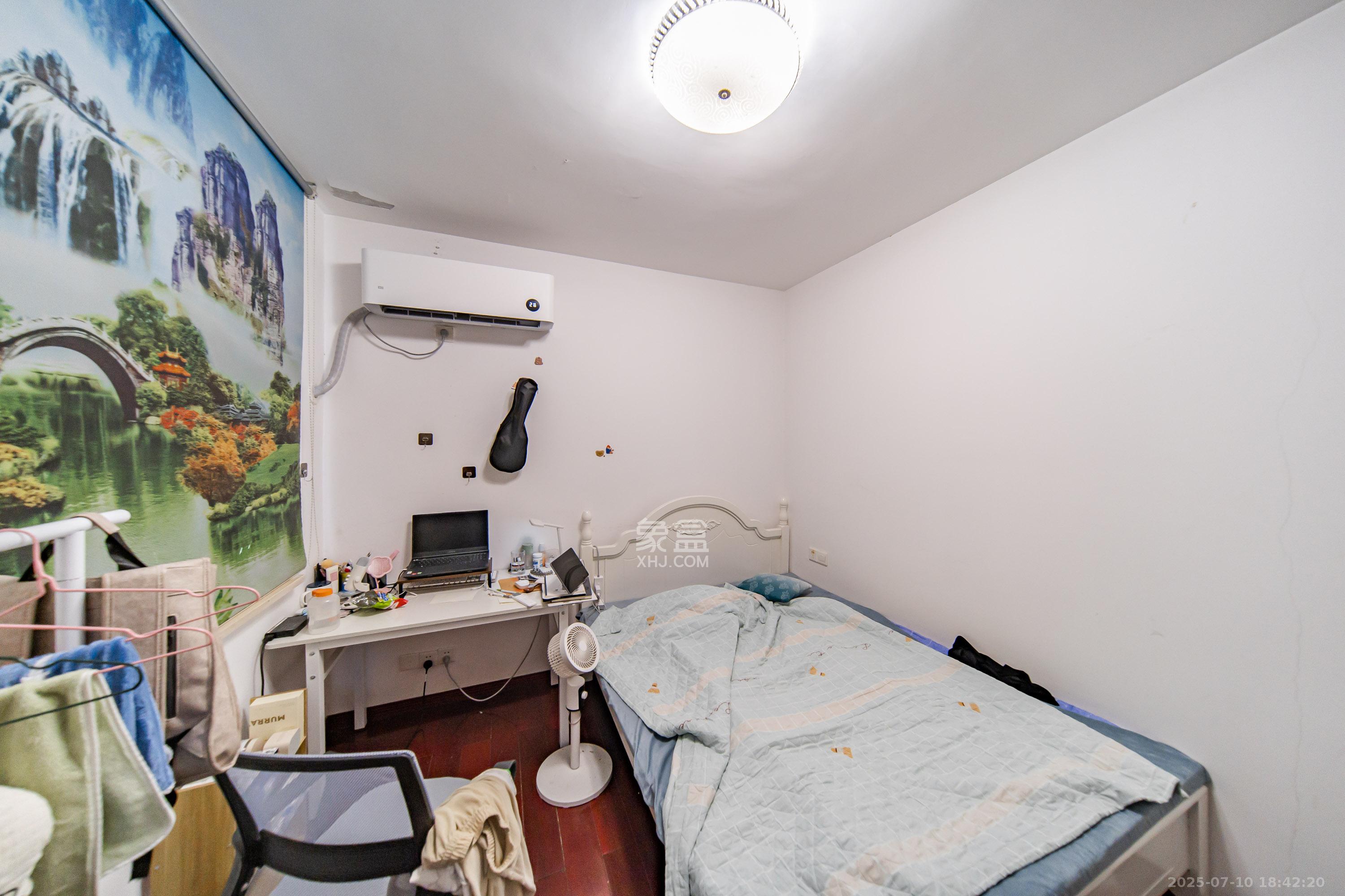 诚兴园 2室2厅1卫 56.0万 诚兴园 2室2厅1卫 56.0万卧室