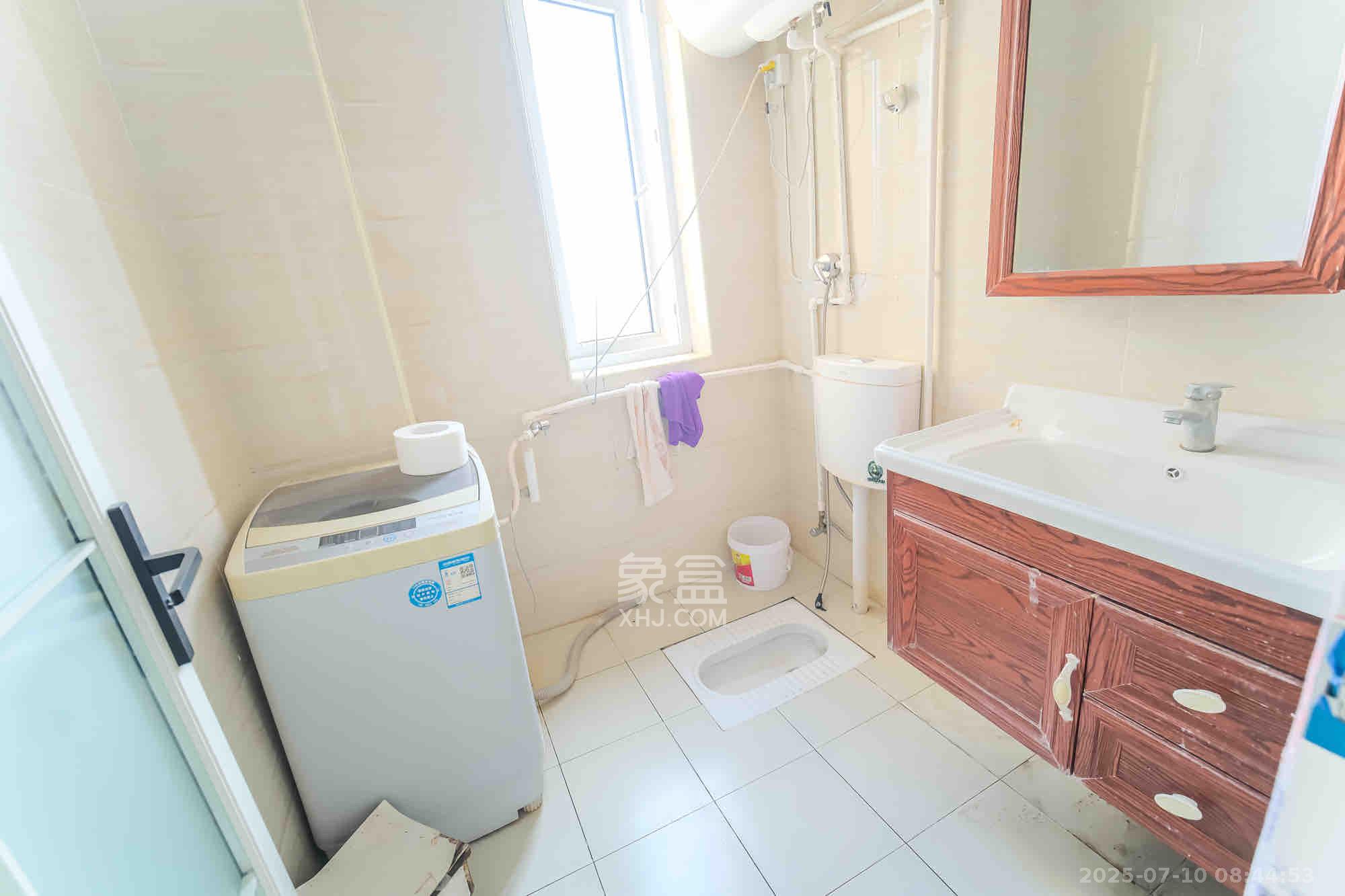 保利香槟国际 2室2厅1卫 1700.0元/月 保利香槟国际 2室2厅1卫 1700.0元/月室内图