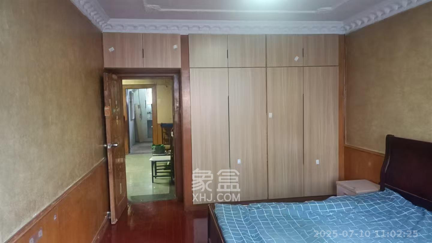 吉景小区  3室1厅1卫   1800.00元/月室内图