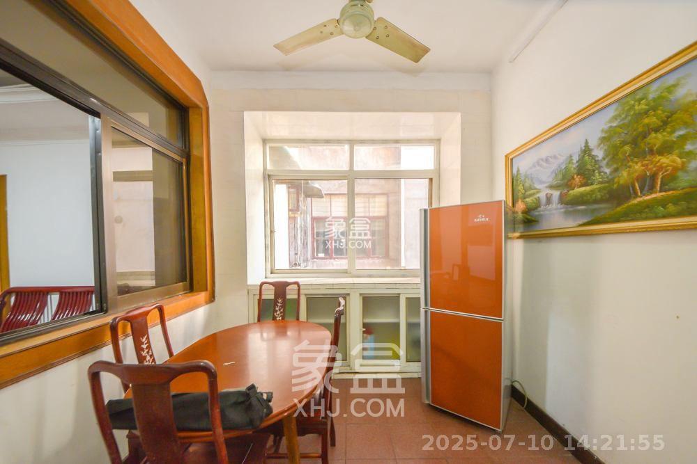 林业厅宿舍 3室2厅1卫 2000.0元/月 林业厅宿舍 3室2厅1卫 2000.0元/月室内图