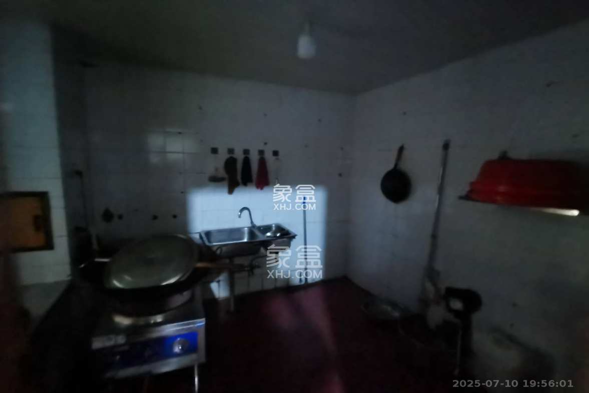 天心城市广场(黄金之城) 3室2厅2卫 3000.0元/月 天心城市广场(黄金之城) 3室2厅2卫 3000.0元/月室内图