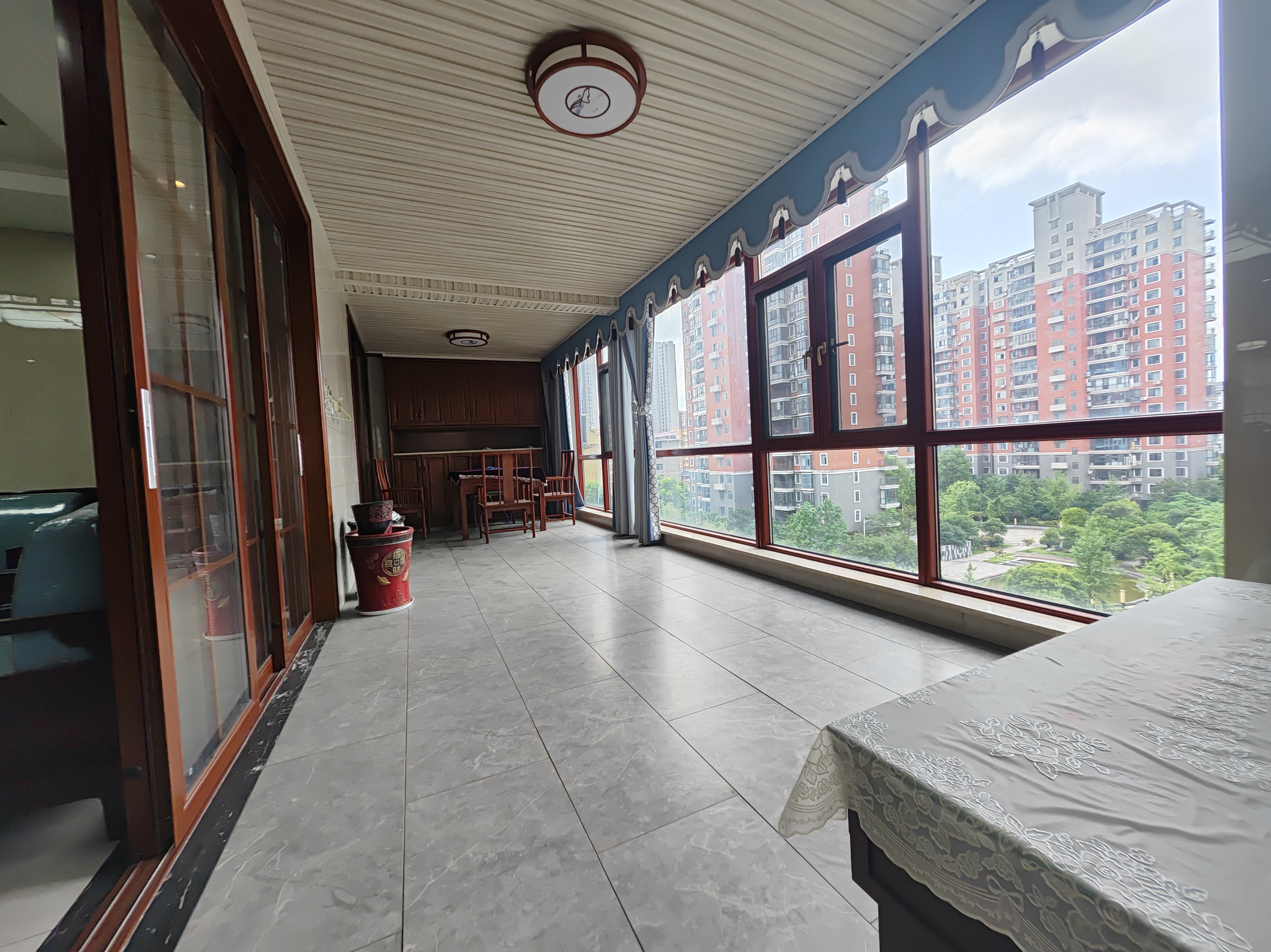 信合家园 4室2厅2卫 3500.0元/月 信合家园 4室2厅2卫 3500.0元/月室内图