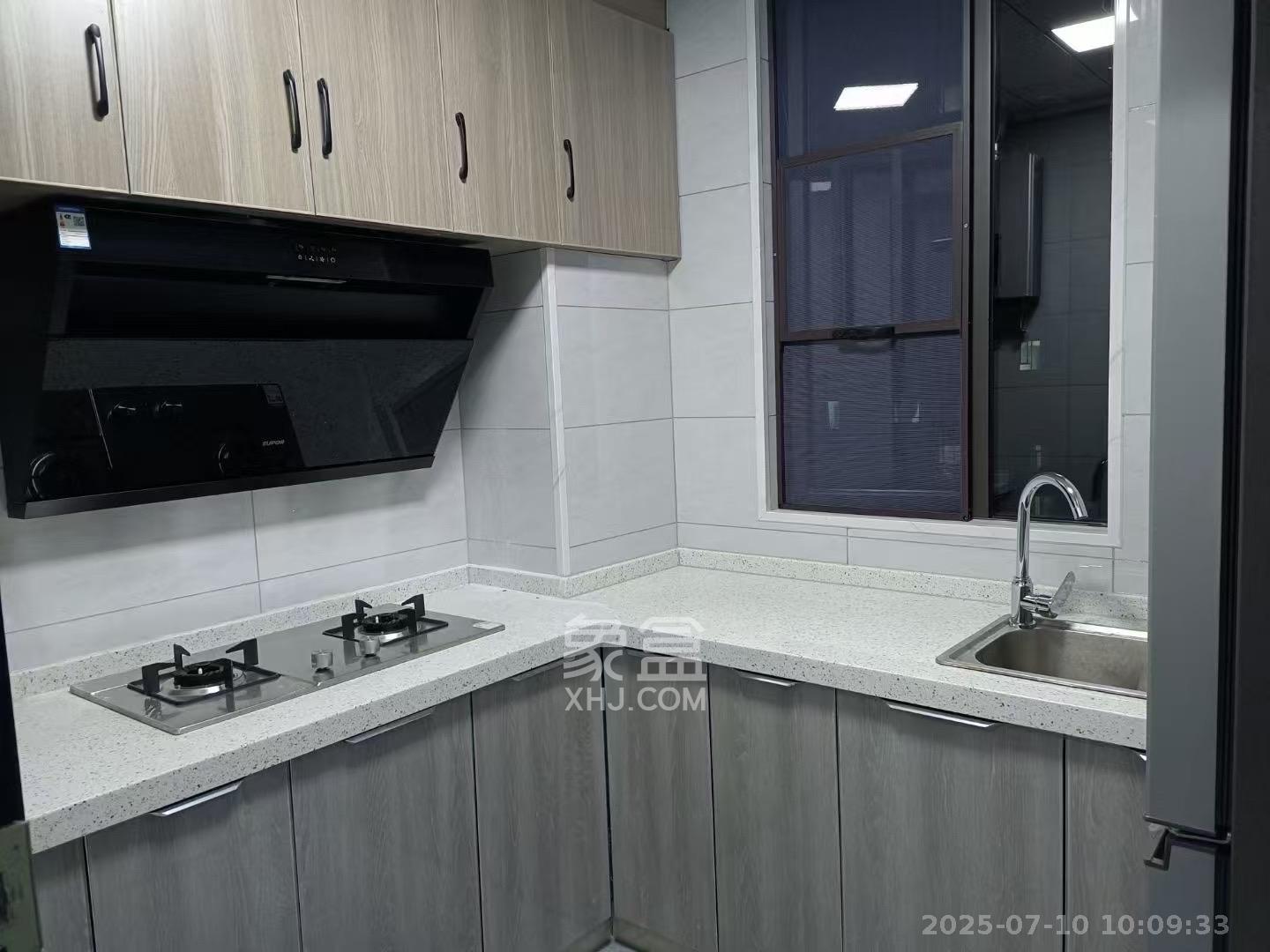 东合新苑  3室1厅1卫   2300.00元/月室内图