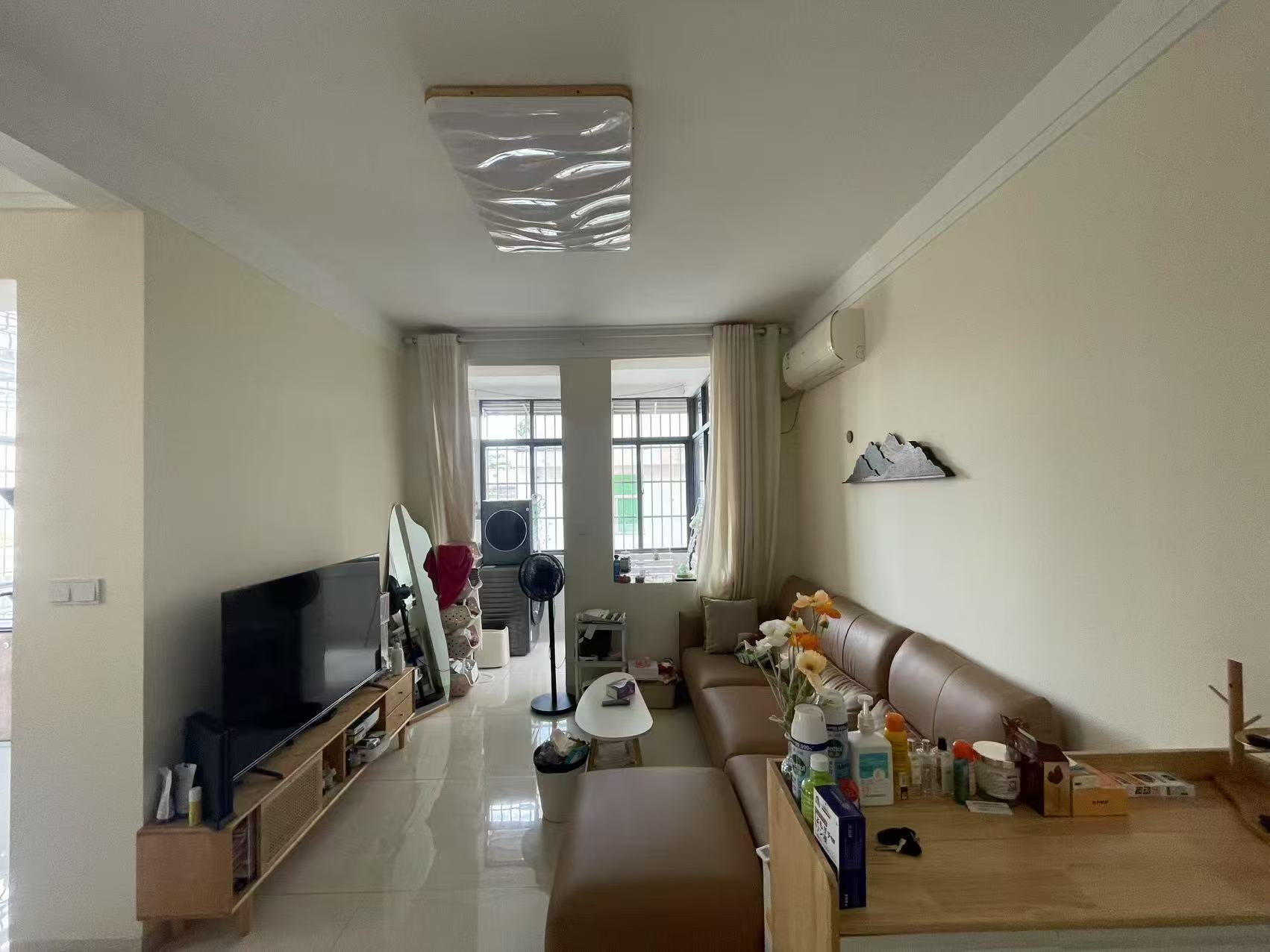 琼山市电信局住宅区 2室2厅1卫 75.0万 琼山市电信局住宅区 2室2厅1卫 75.0万客厅